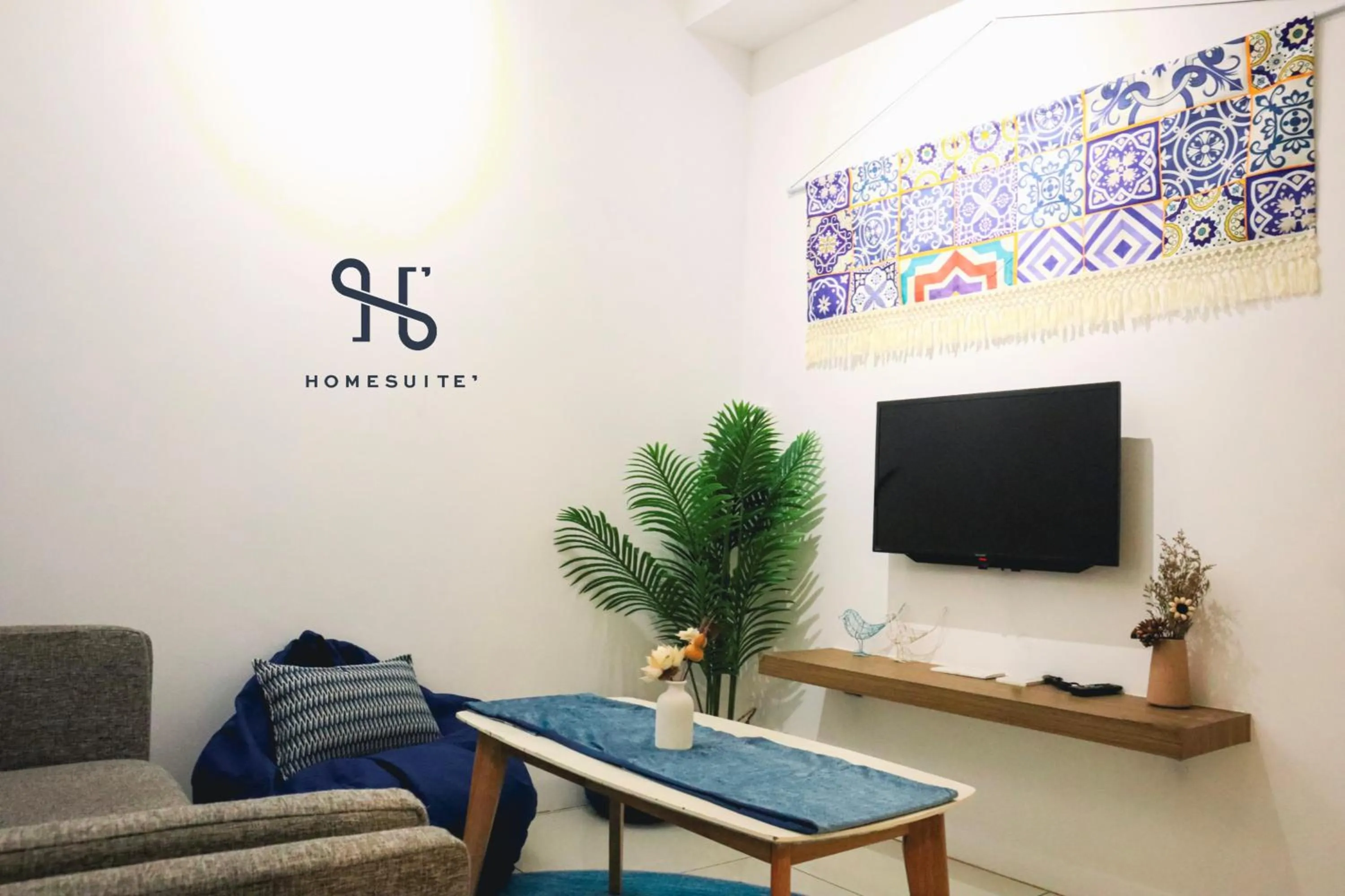 Living room in Homesuite' Home at Sutera Avenue