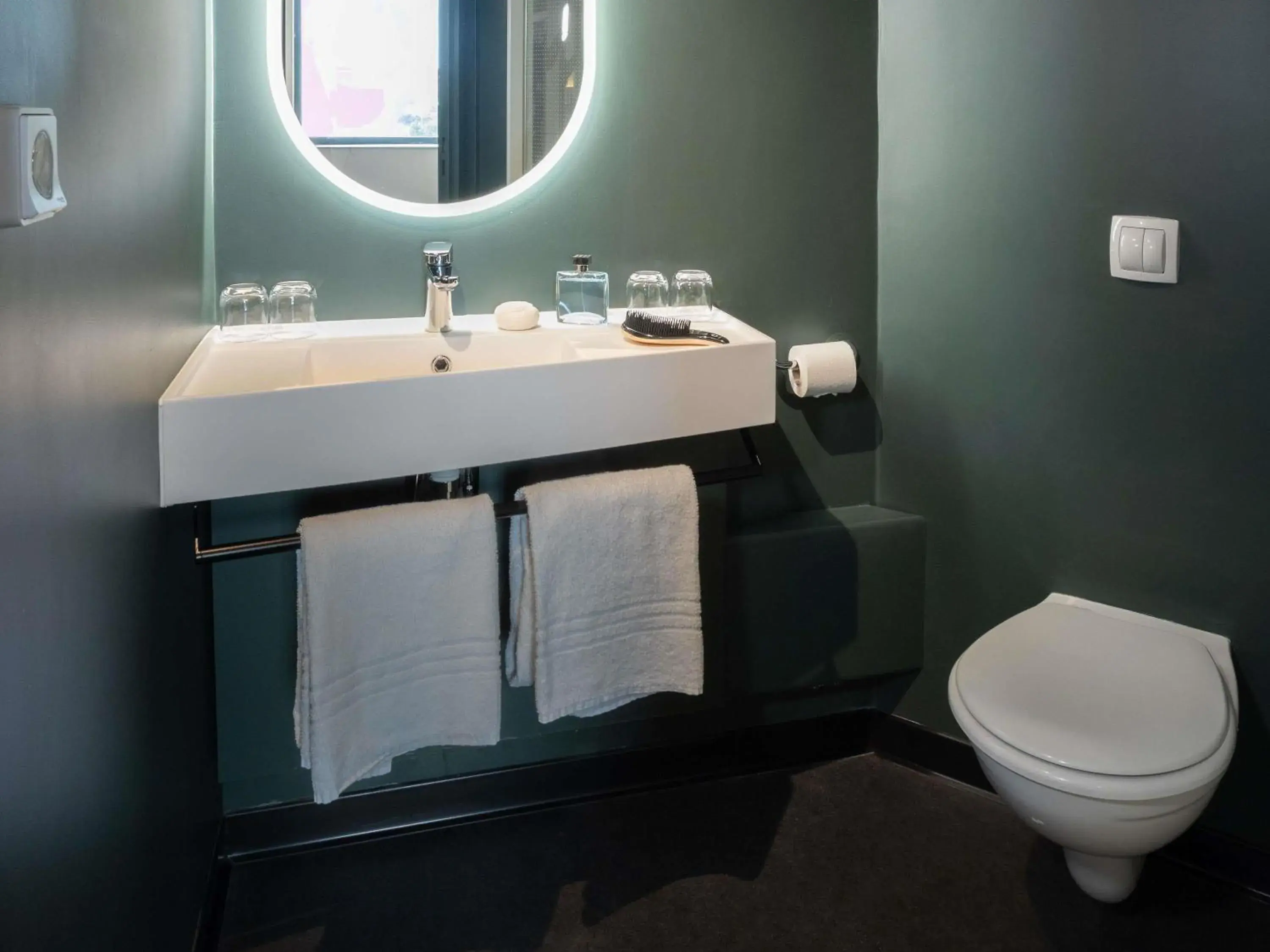 Bedroom in ibis Clermont Ferrand Montferrand Bedroom in ibis Clermont Ferrand Montferrand