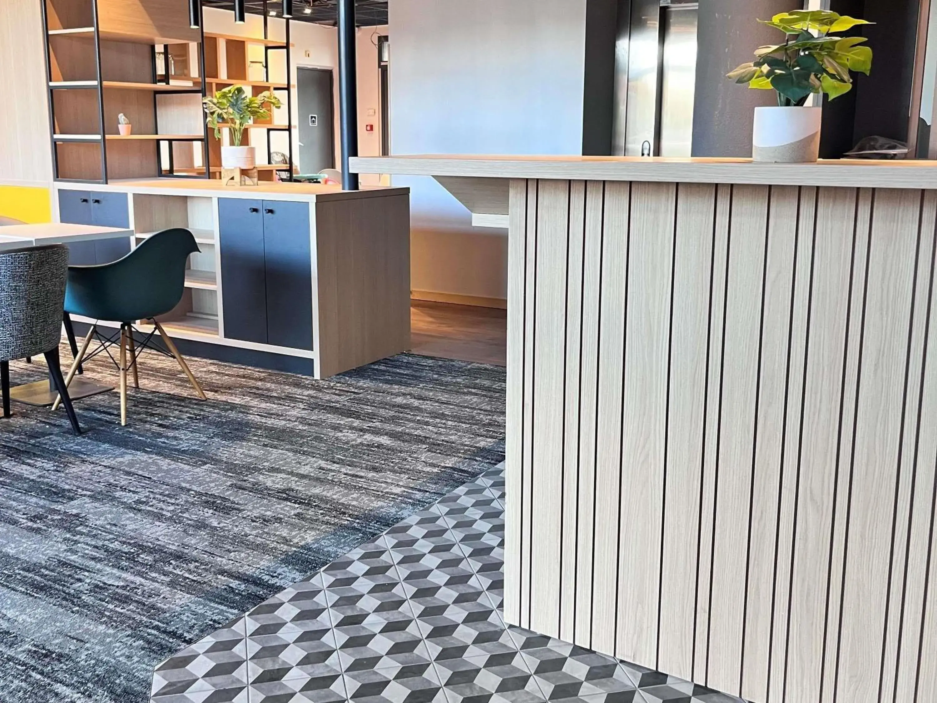 Lounge or bar in ibis Clermont Ferrand Montferrand Lounge or bar in ibis Clermont Ferrand Montferrand