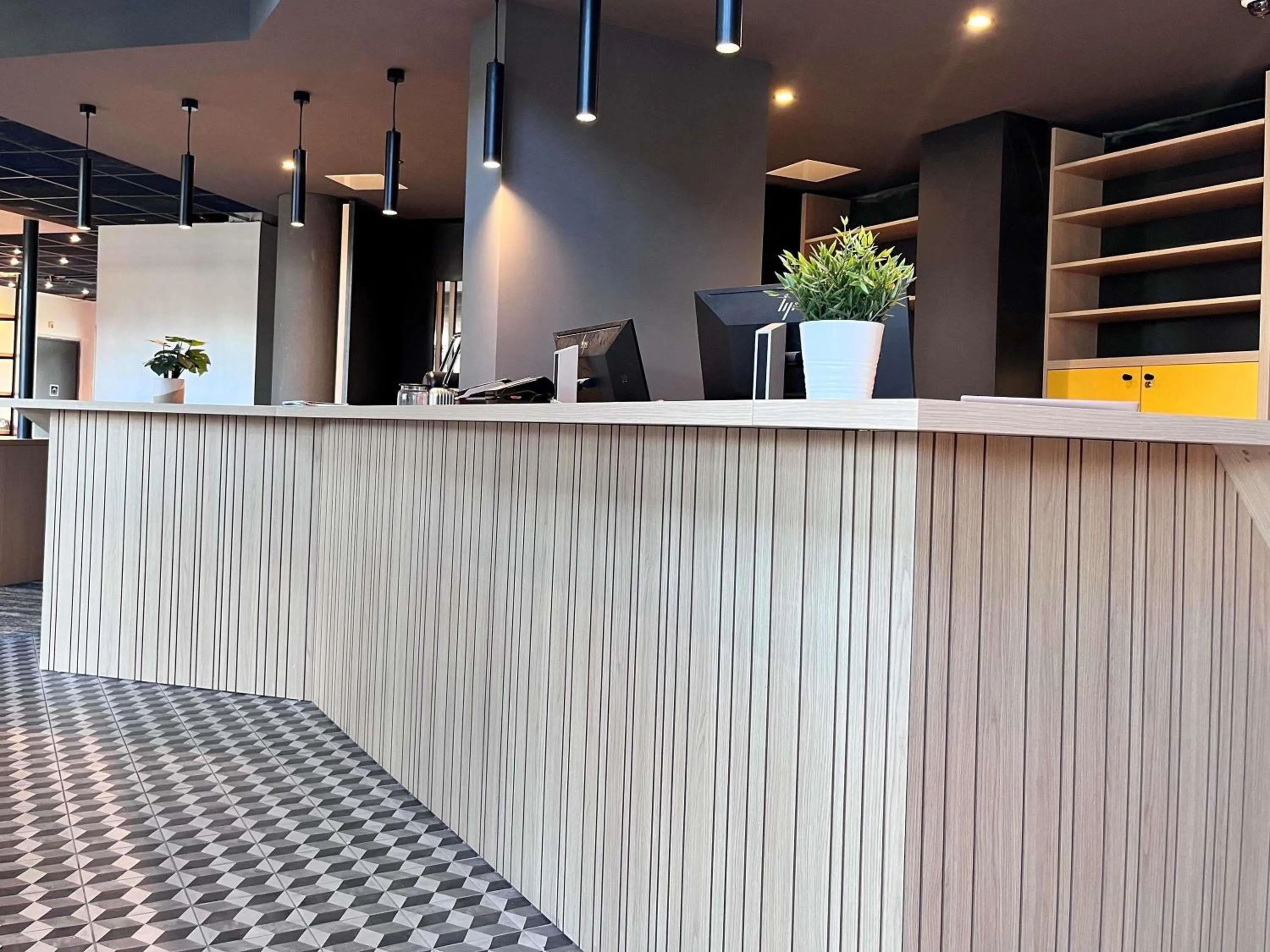 Property building in ibis Clermont Ferrand Montferrand