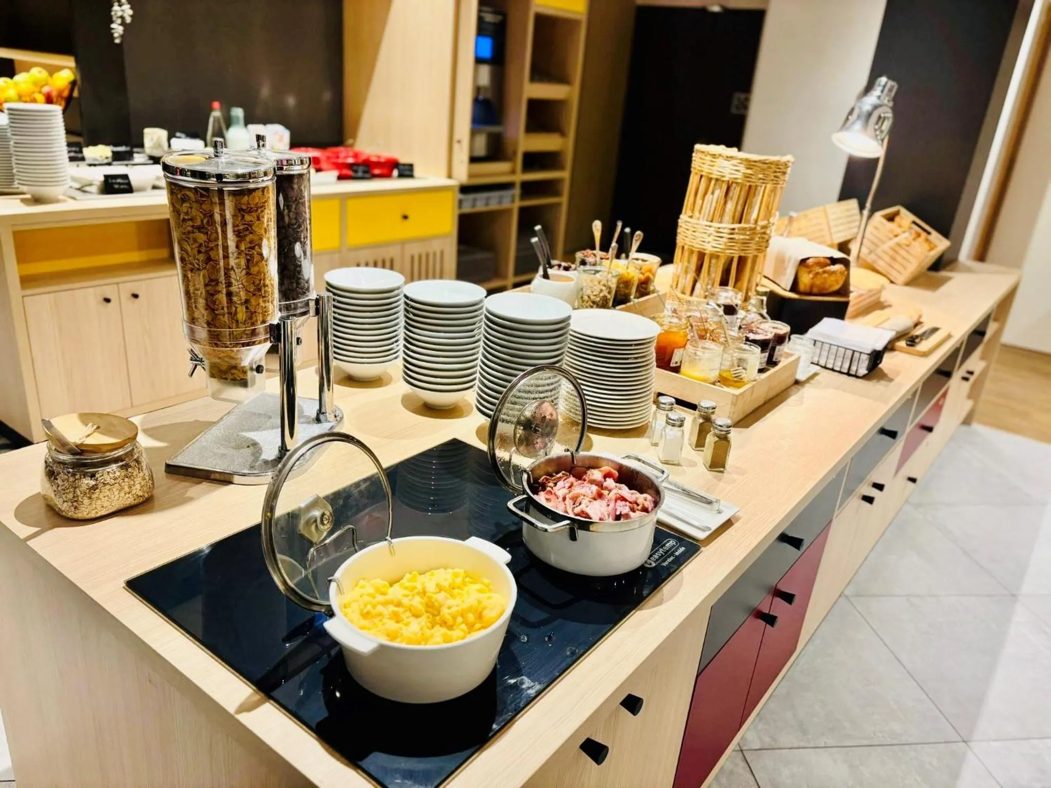 Breakfast in ibis Clermont Ferrand Montferrand