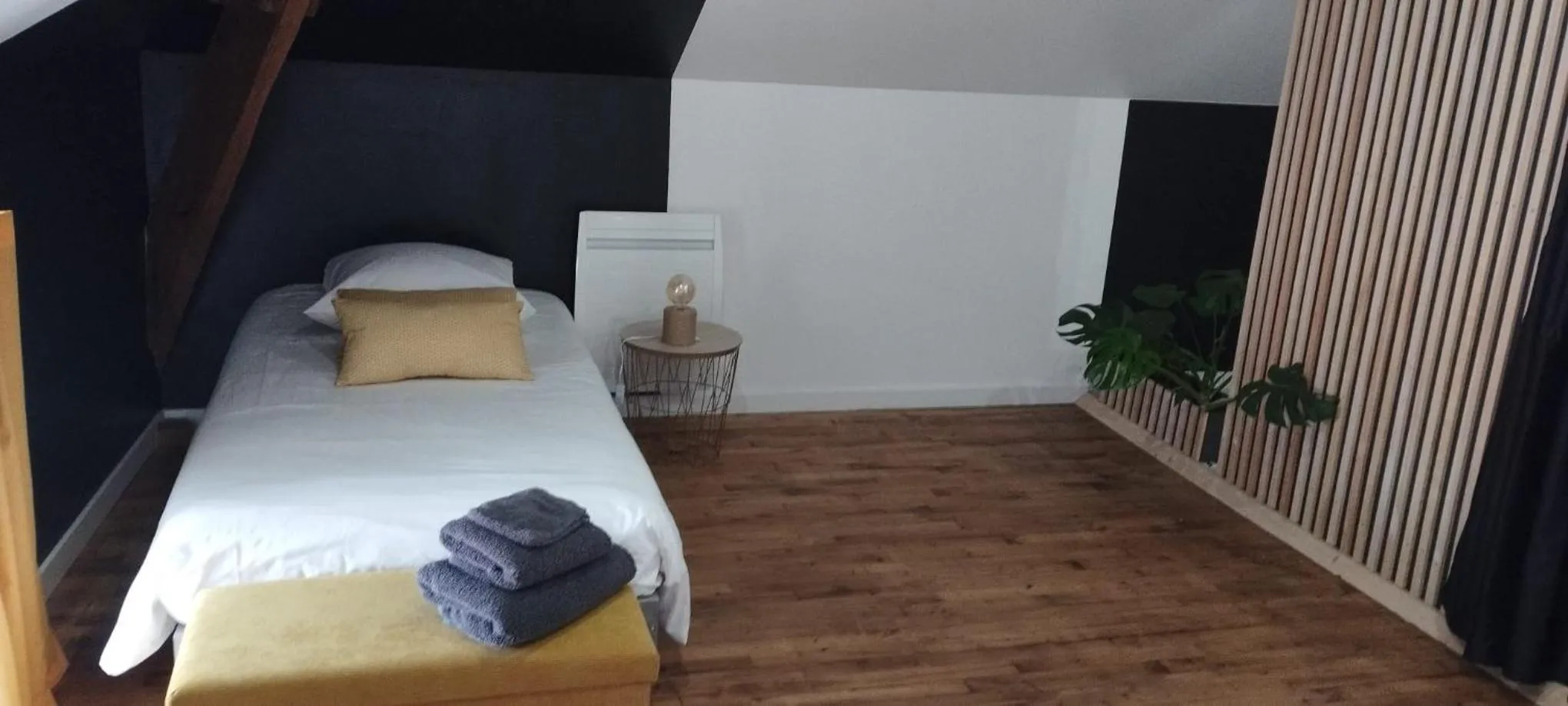 Bed in Chambres d'hôtes "Le Verrie Cosy"