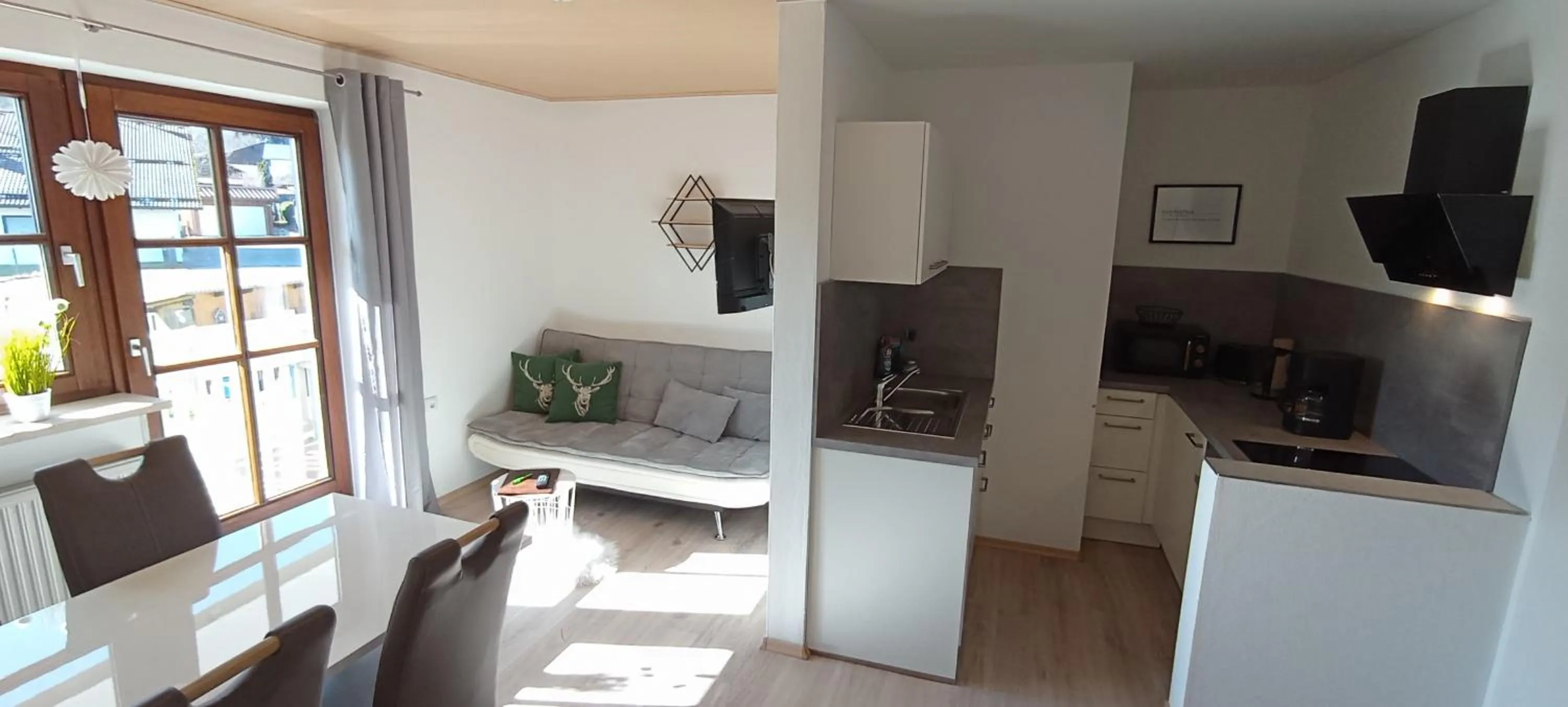 Dining area in Ferienwohnungen König