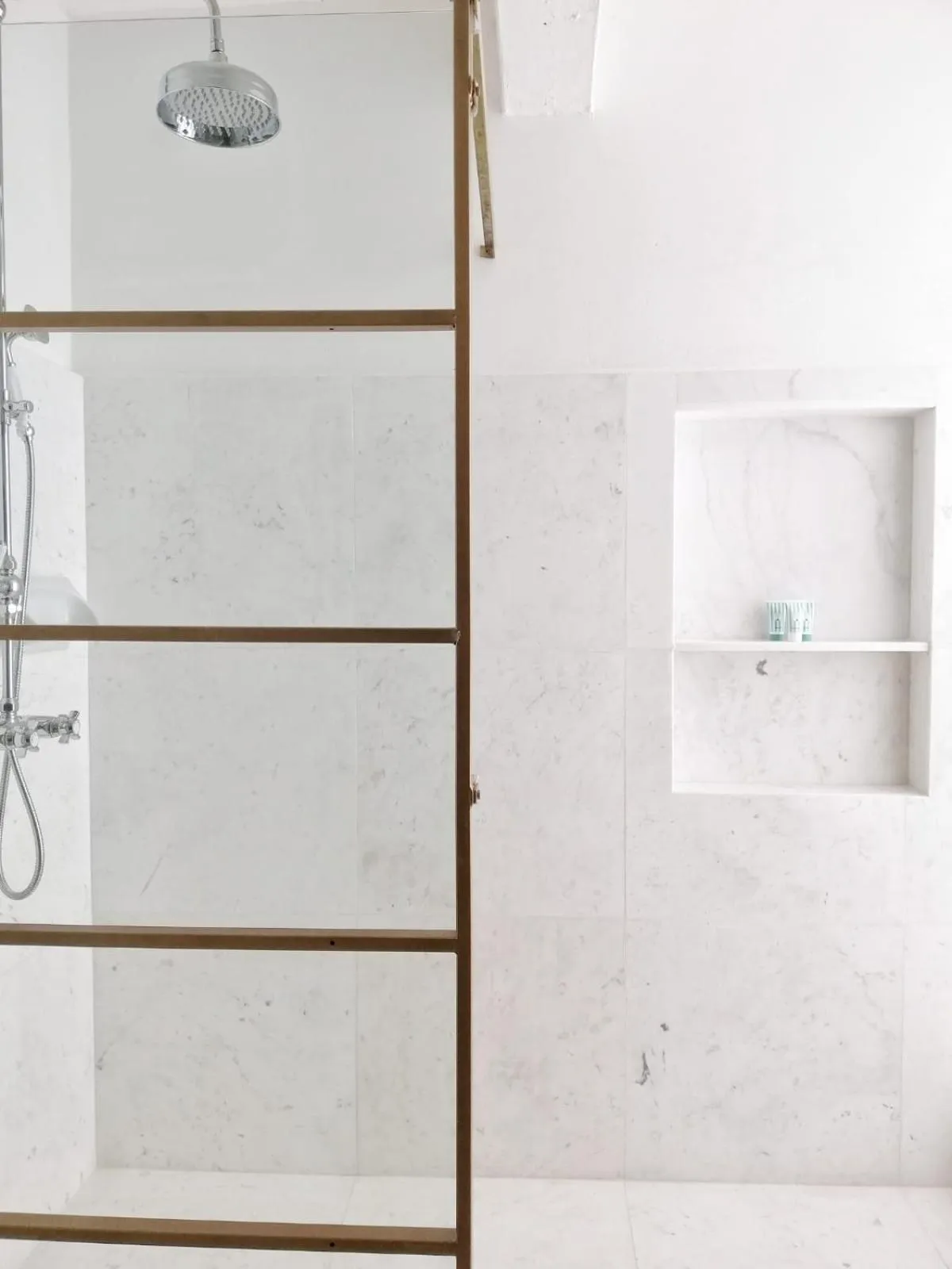 Shower in Casa Rocca Piccola B&B