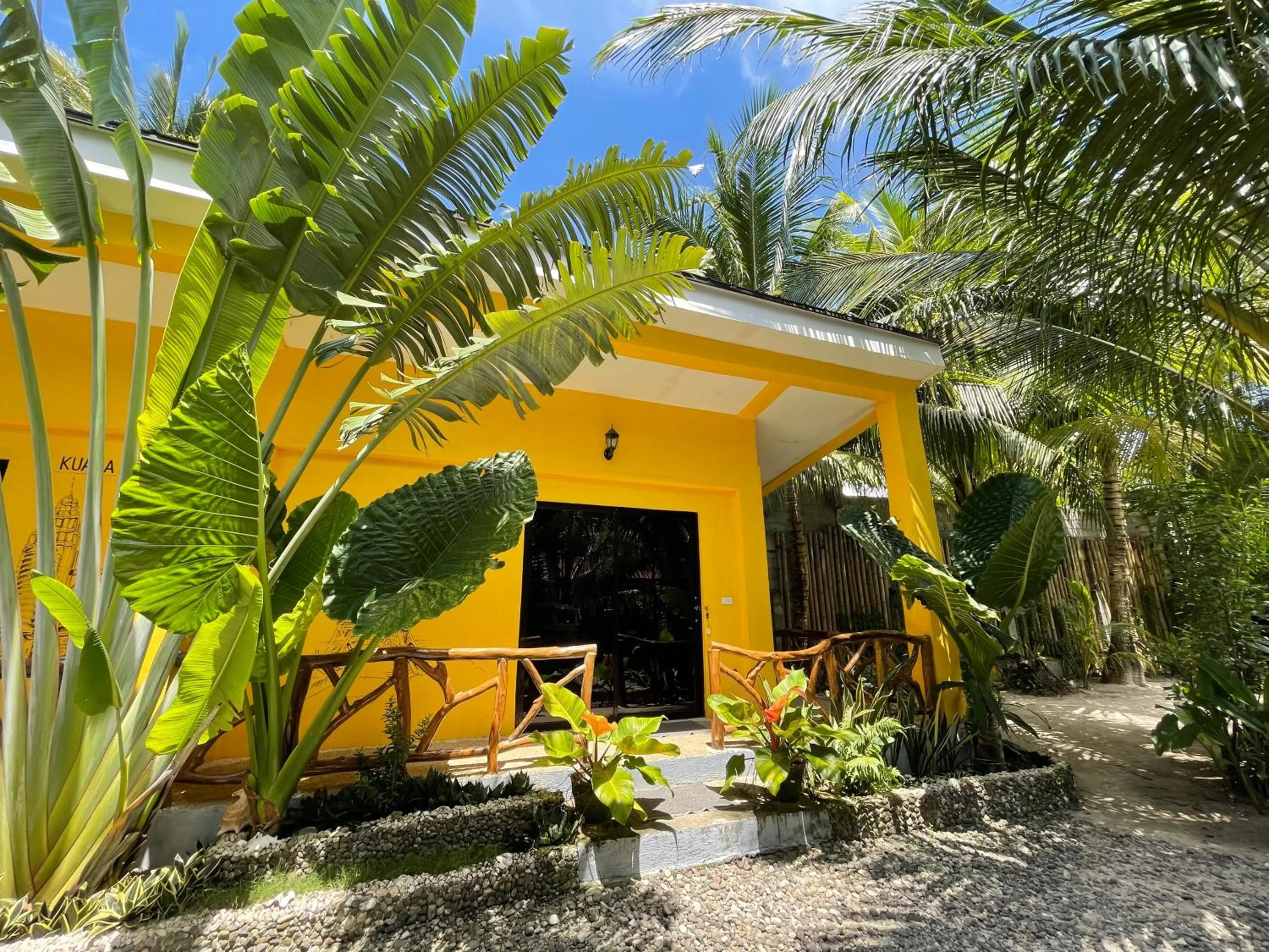 Apo Diver Beach Resort