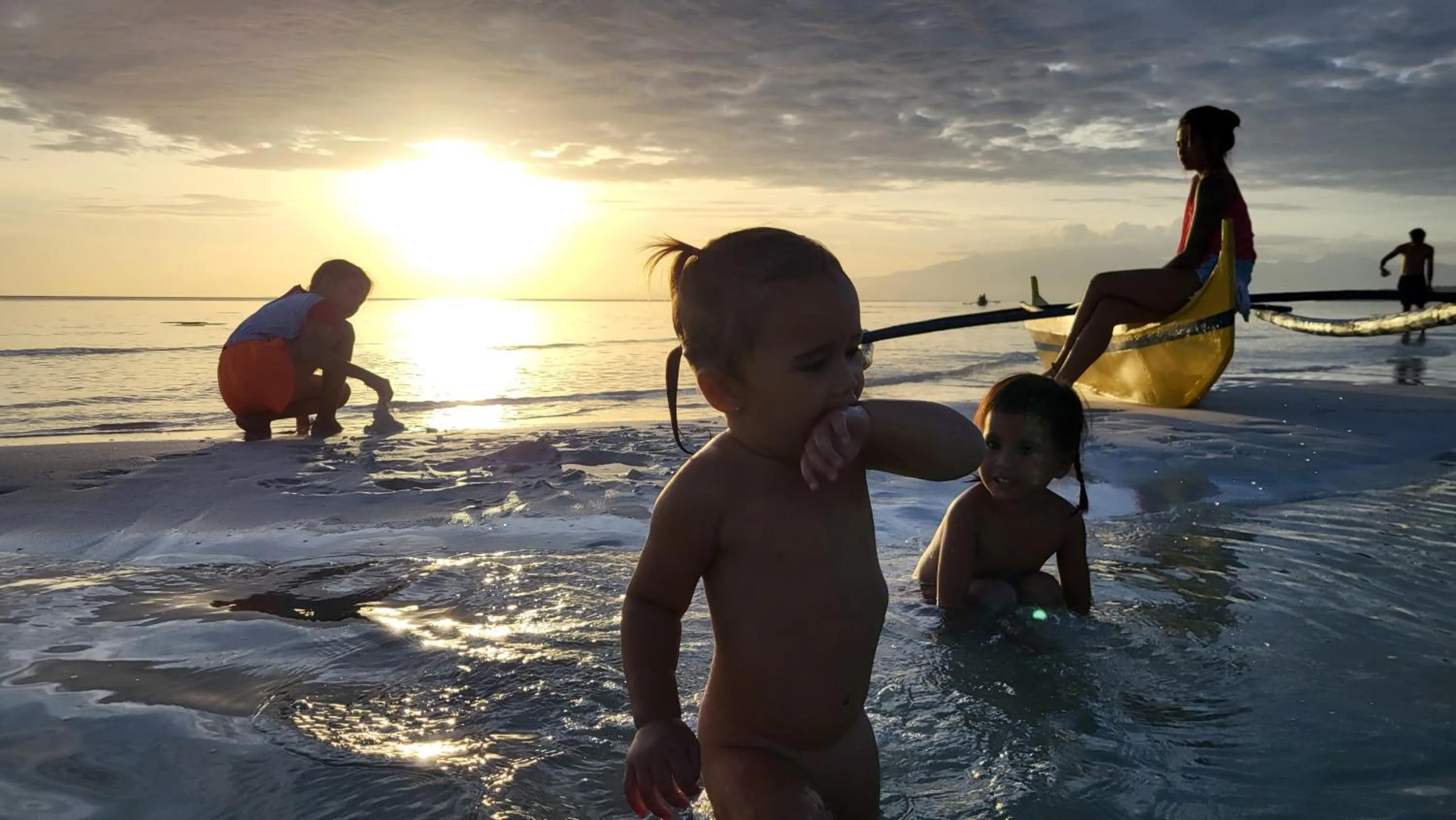 Apo Diver Beach Resort