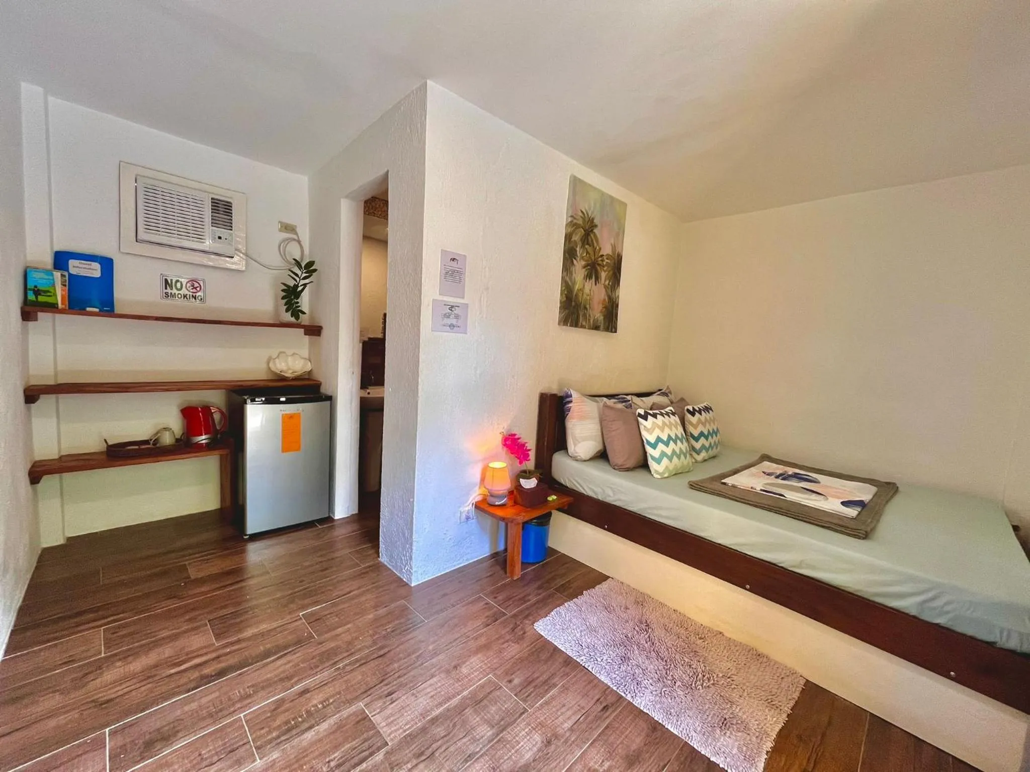 Bed in Apo Diver Beach Resort