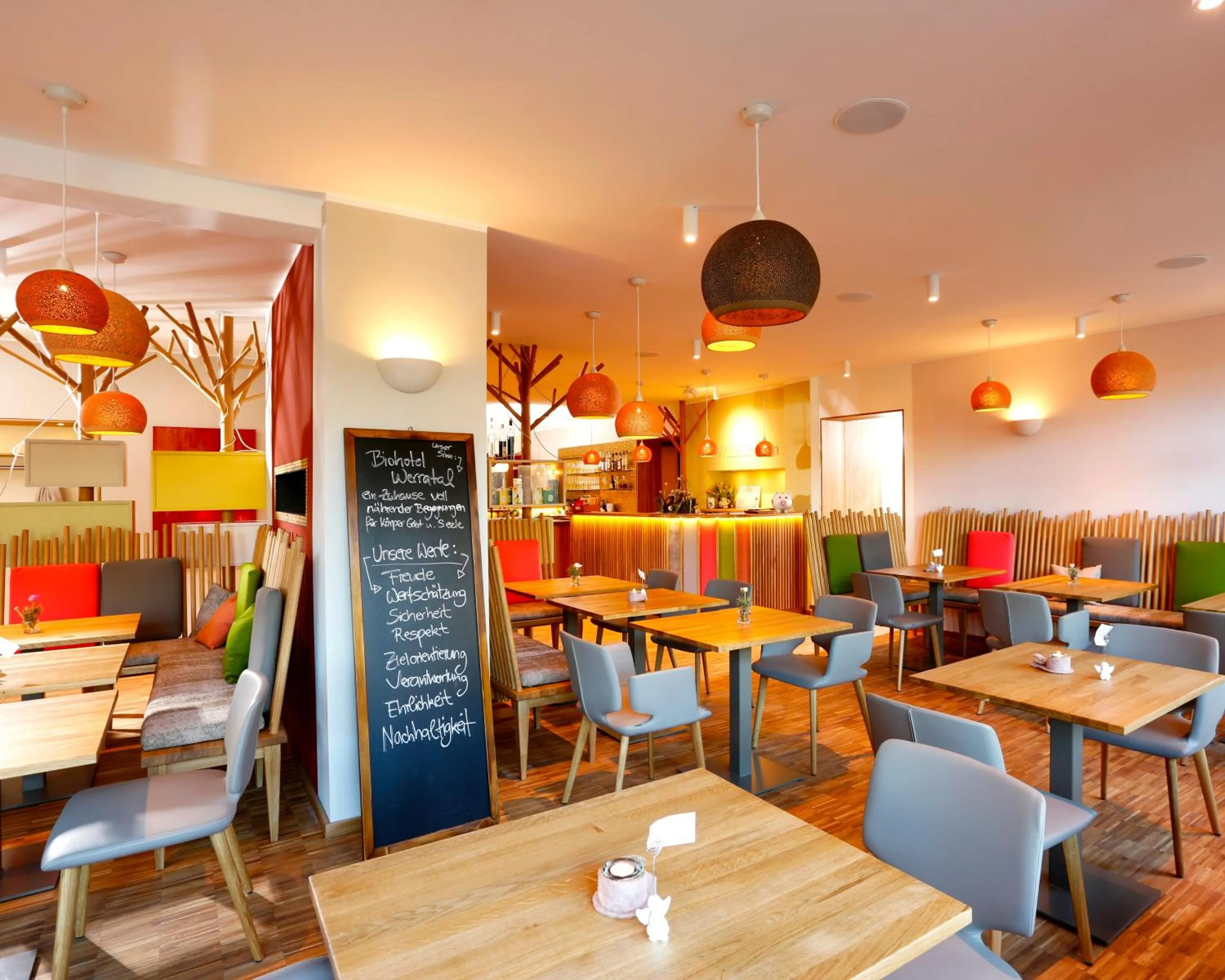 Restaurant/places to eat in Flux-Biohotel Werratal
