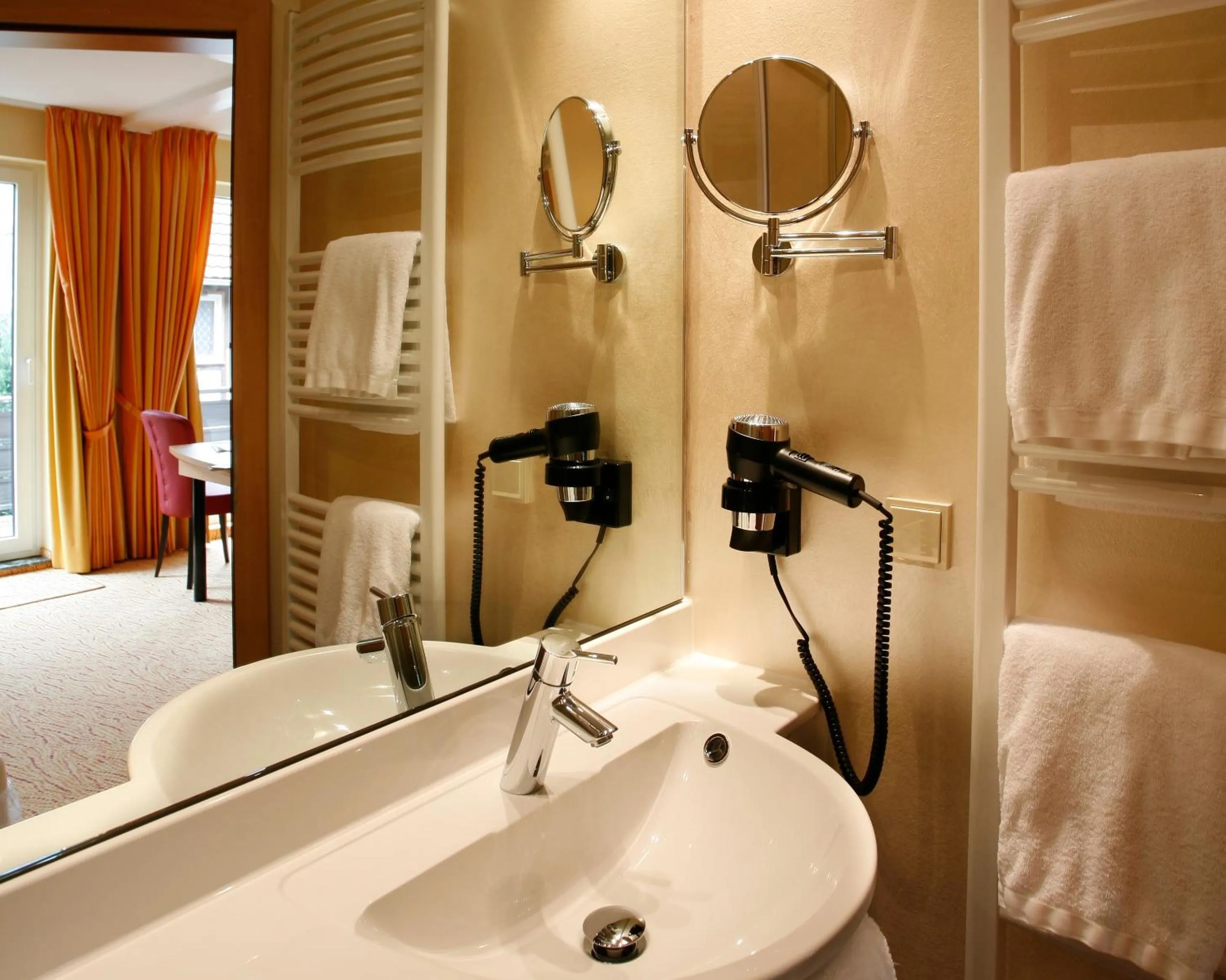 Bathroom, Bed in Flux-Biohotel Werratal