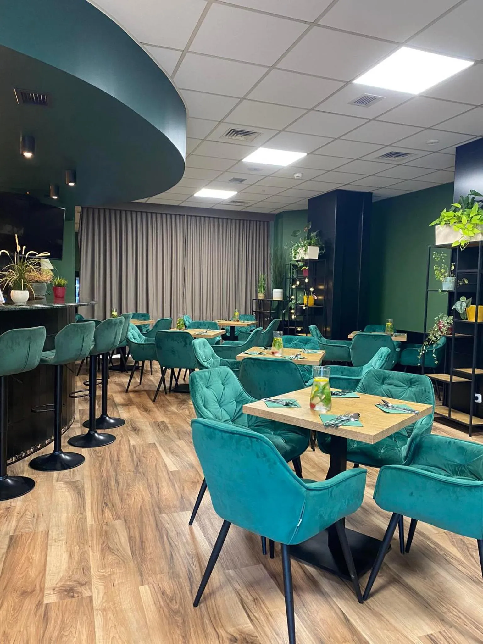 Lounge or bar in CKS Warszawa (Centrum Konferencyjno-Szkoleniowe CS Natura Tour)