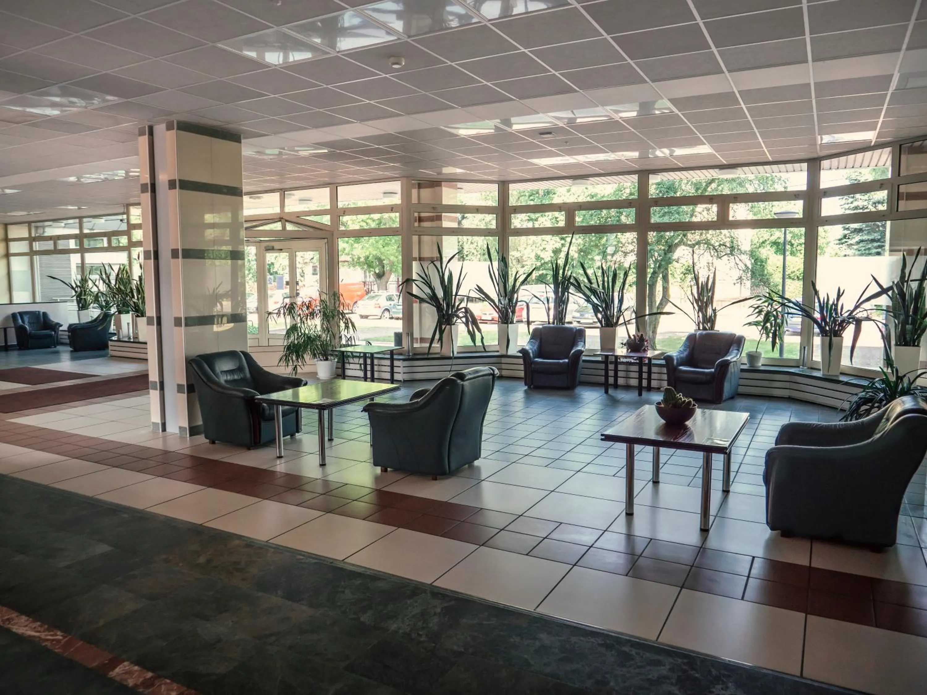 Lobby or reception in CKS Warszawa (Centrum Konferencyjno-Szkoleniowe CS Natura Tour)