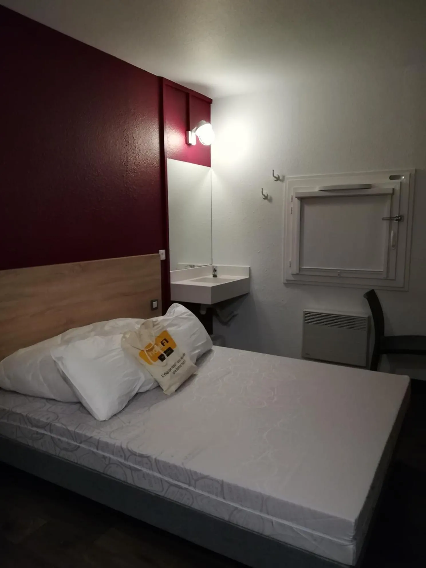 Bed in hotelF1 Genève Saint Julien en Genevois