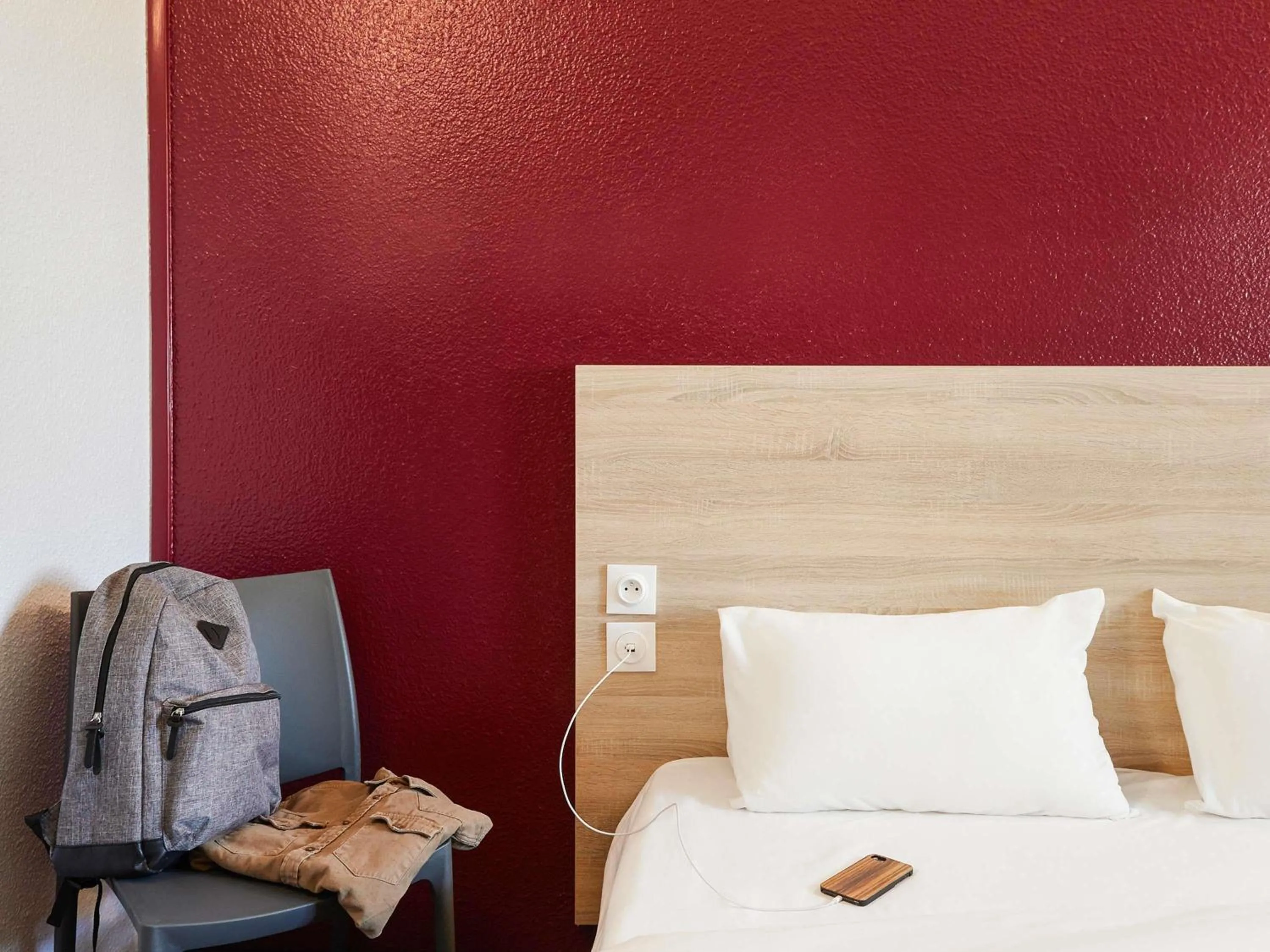 Bedroom, Bed in hotelF1 Genève Saint Julien en Genevois