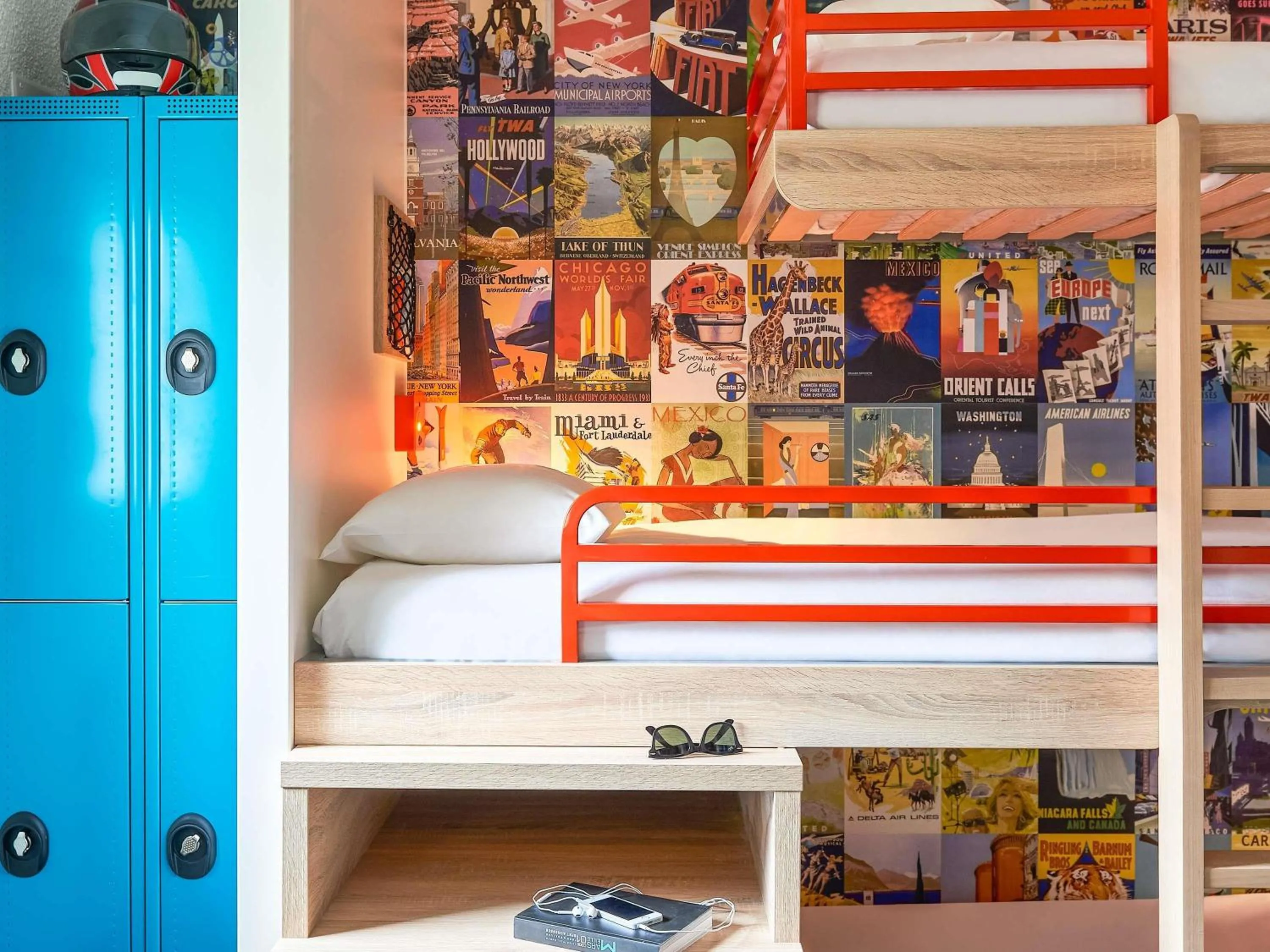 Bedroom, Bed in hotelF1 Genève Saint Julien en Genevois