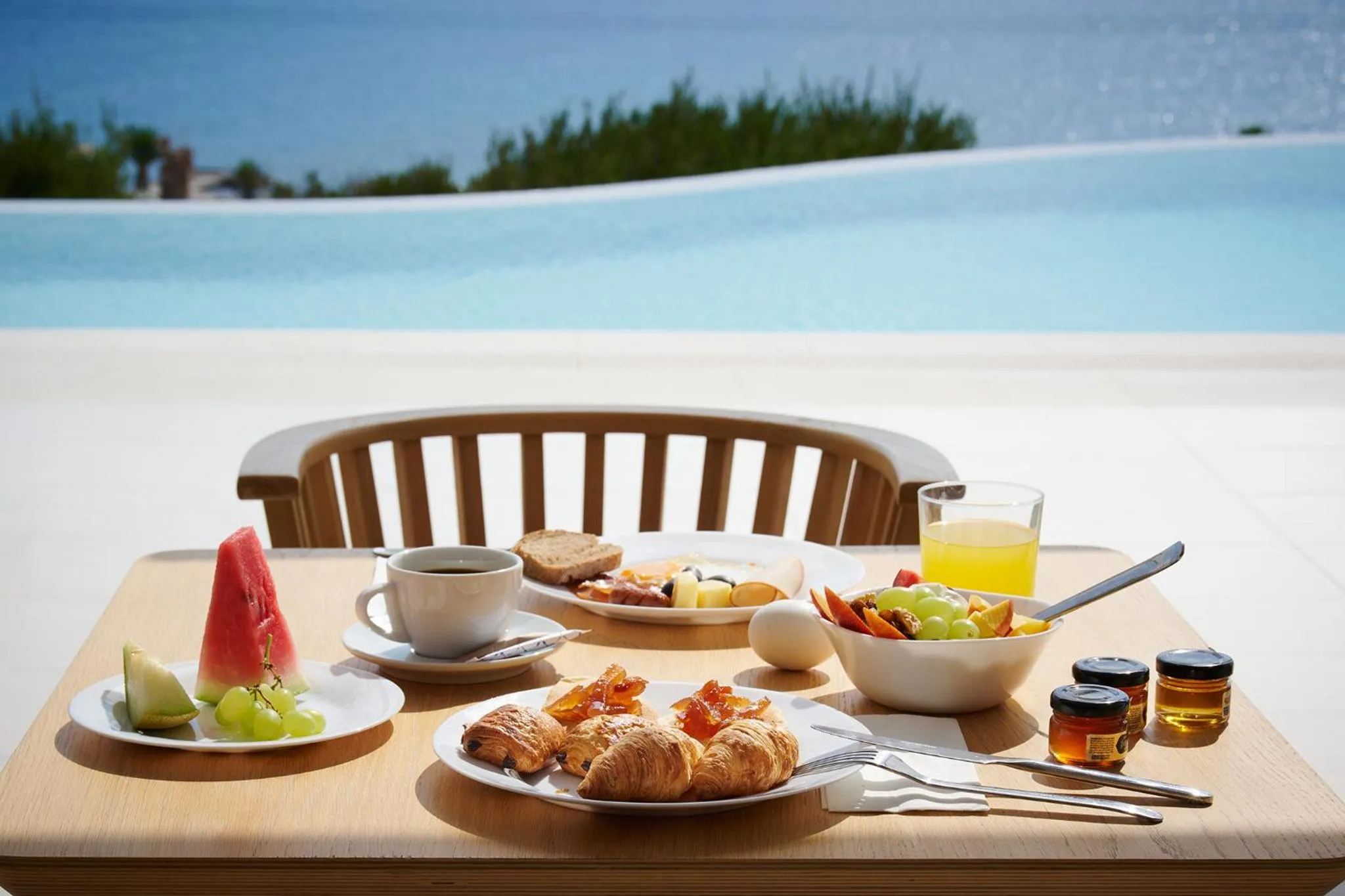 Breakfast in Kymo Luxury Suites Paros