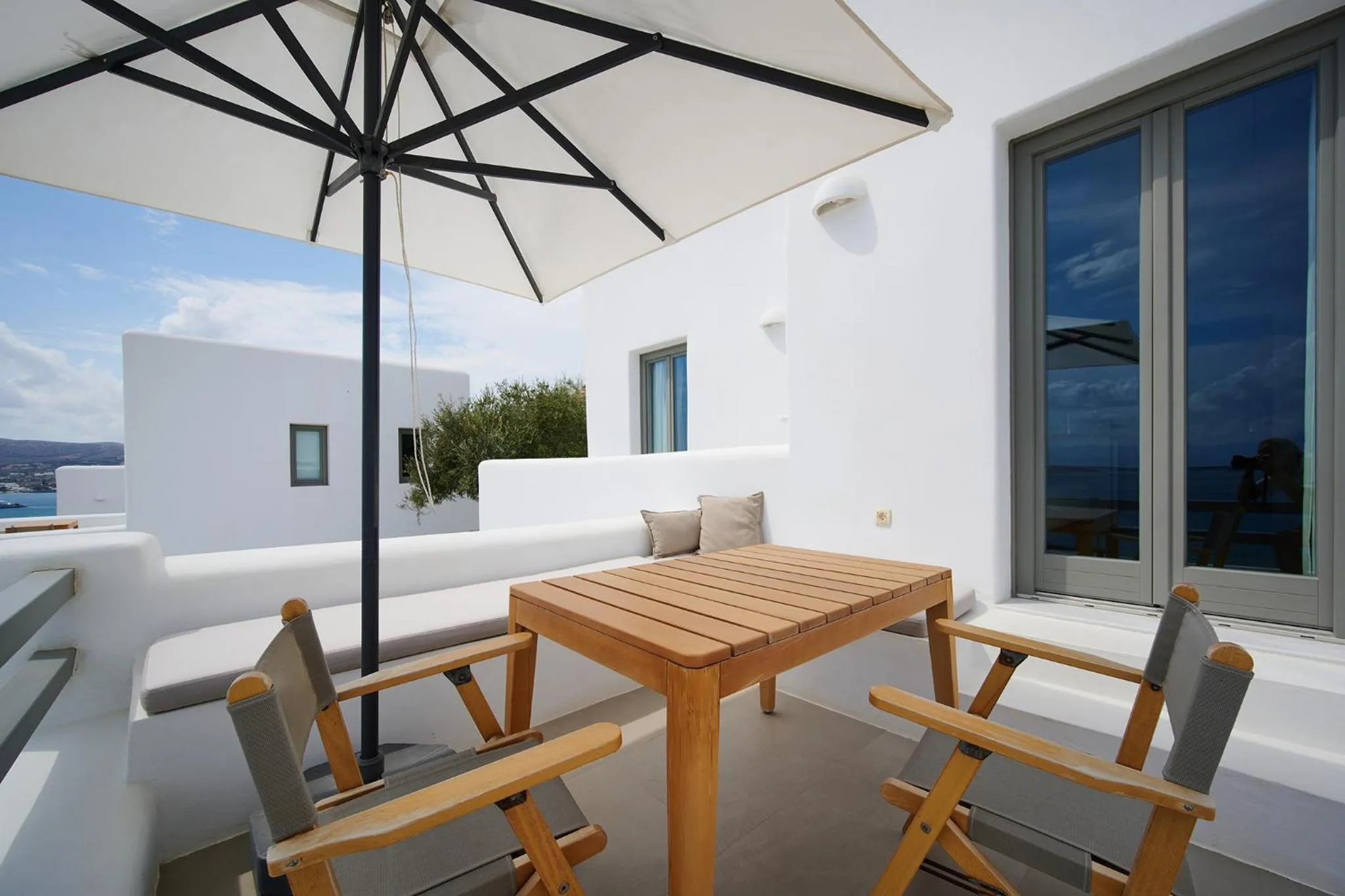 Balcony/Terrace in Kymo Luxury Suites Paros