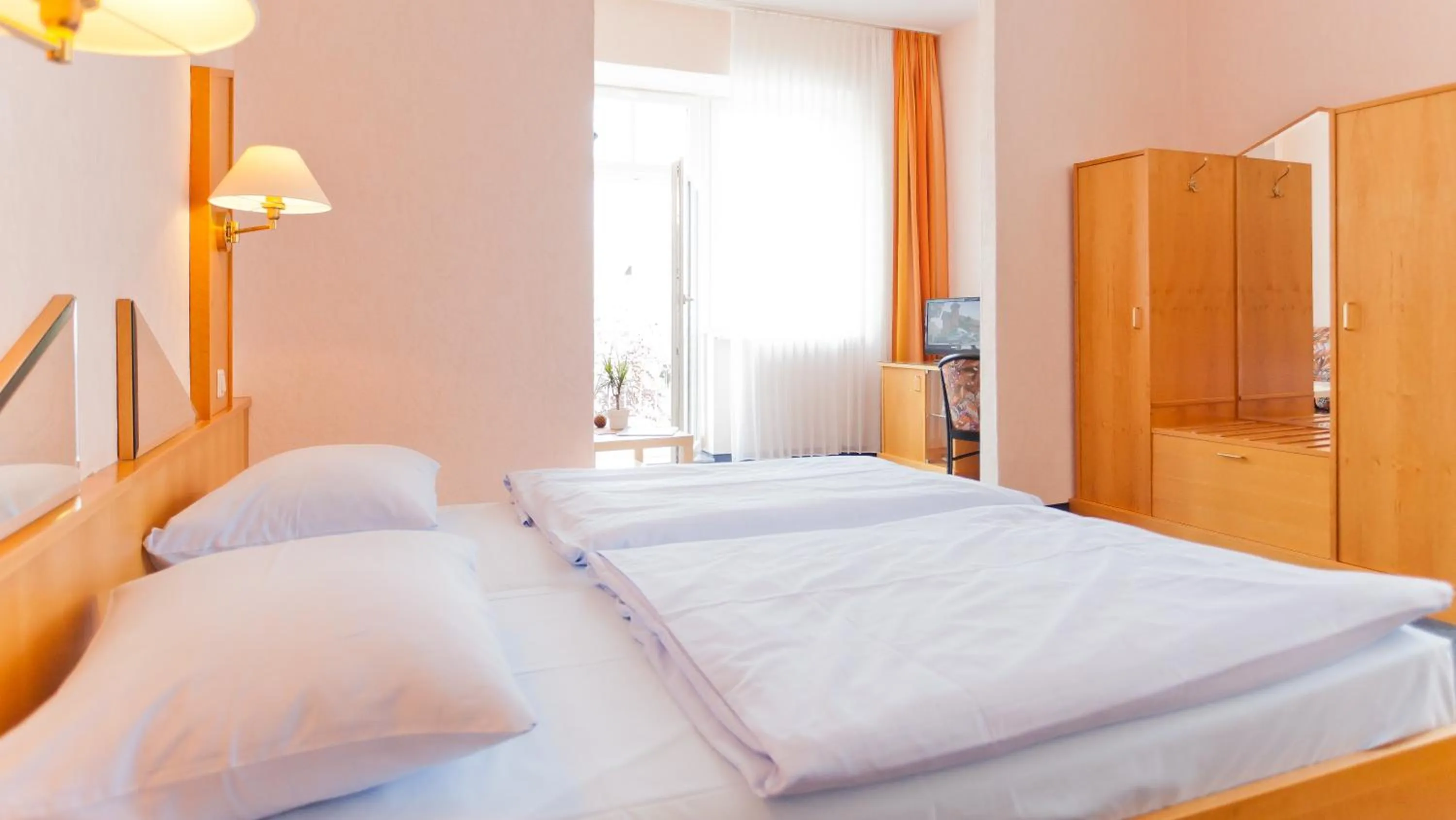 Bed in Hotel Villa Subklew