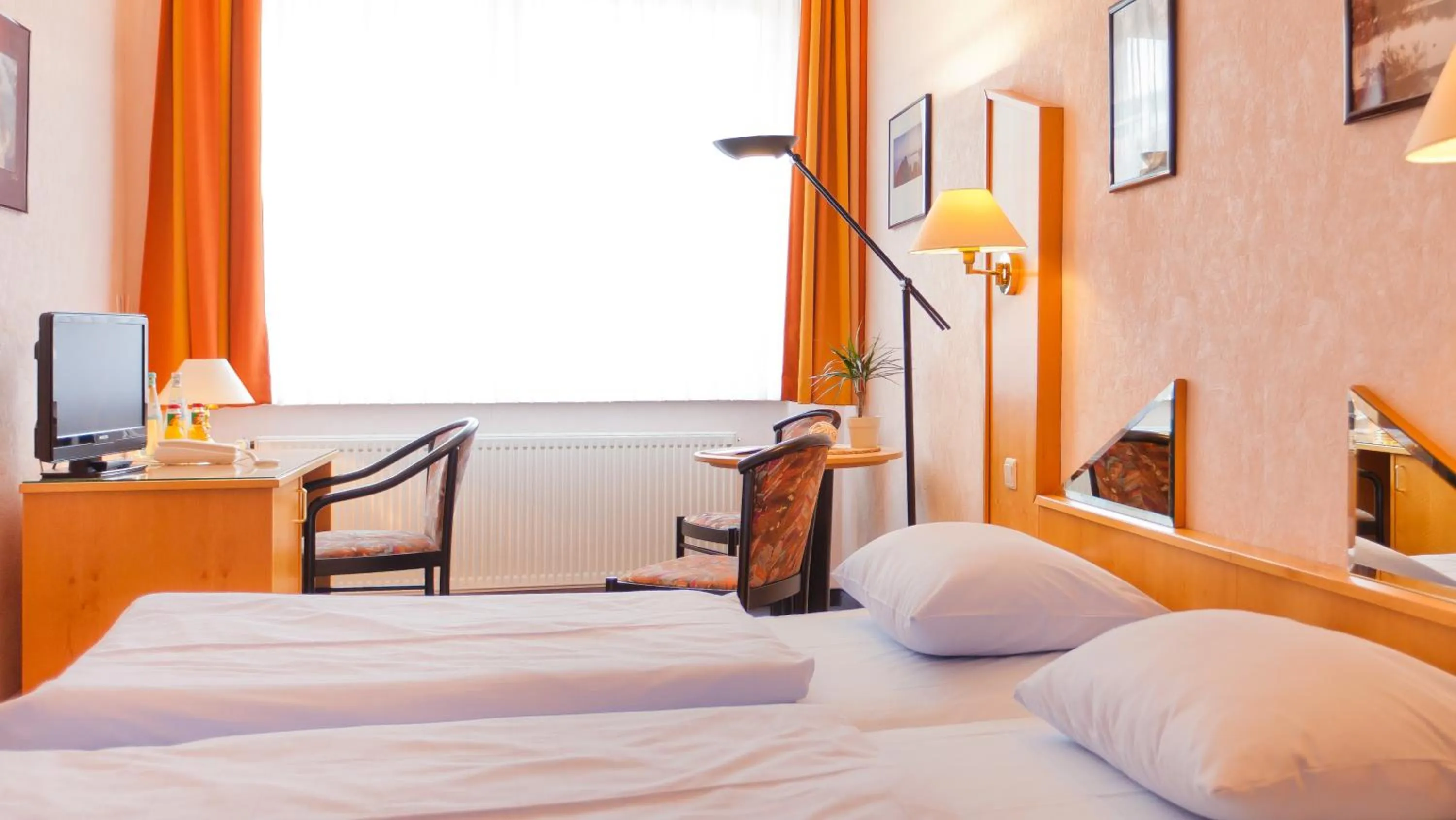 Photo of the whole room in Hotel Villa Subklew