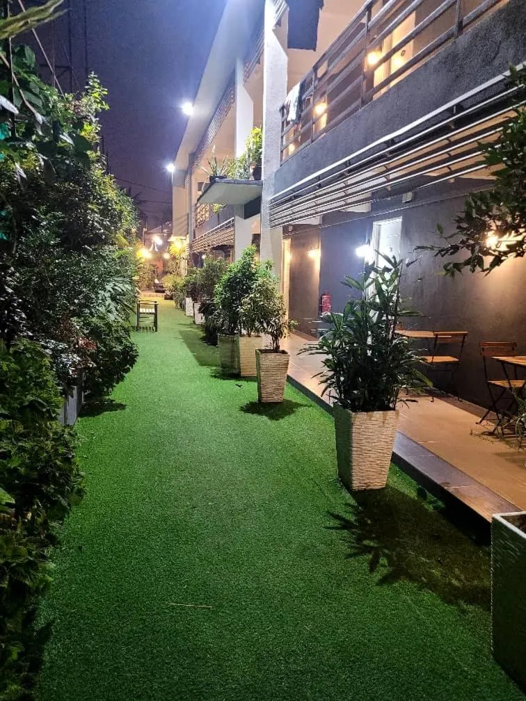 Garden in CassaKaseh Guest House