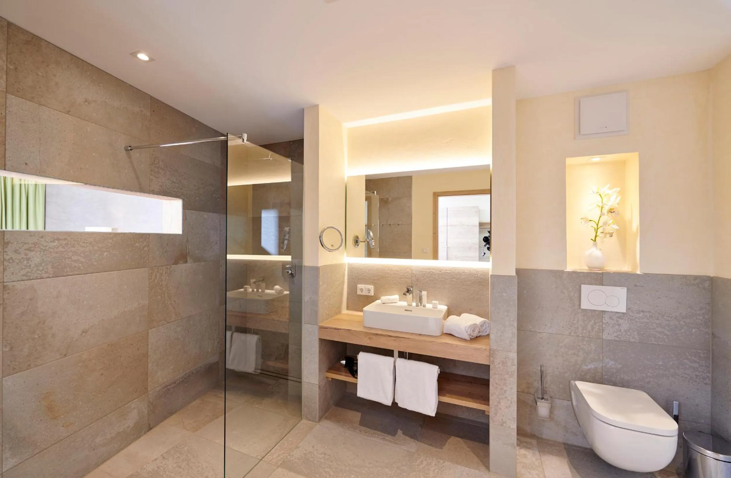 Bathroom in Bachhof Resort Hotel