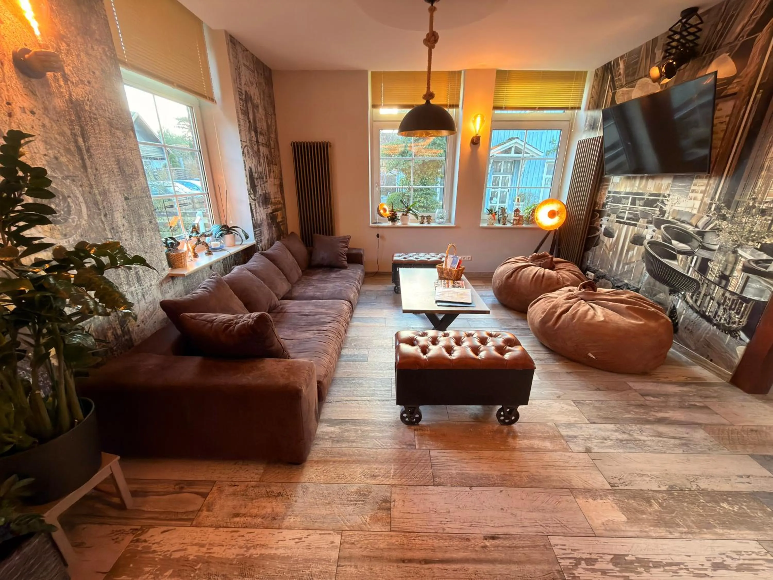 Lounge or bar in Heidekönig Hotel Celle