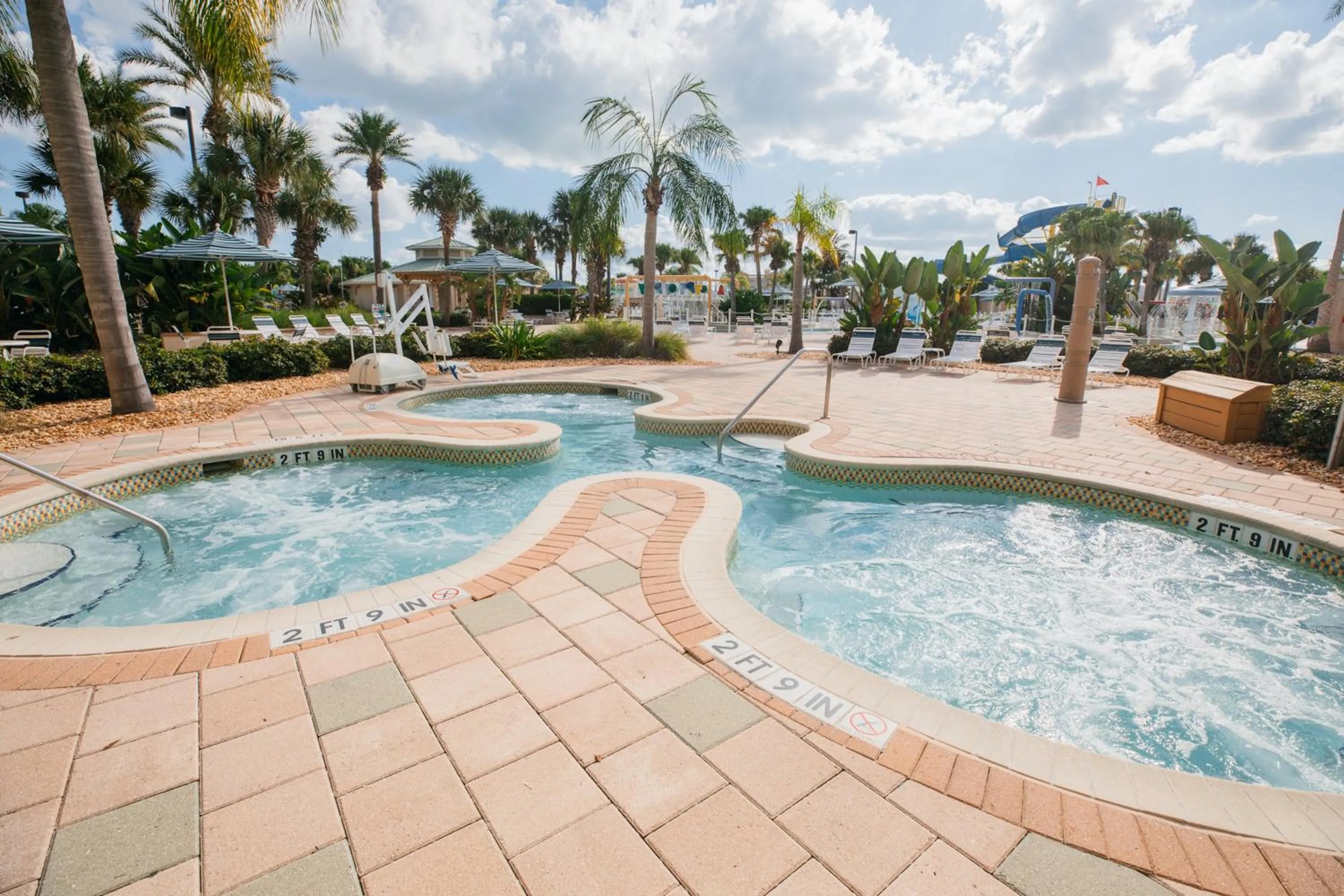 Swimming pool in Holiday Inn Club Vacations Cape Canaveral Beach Resort