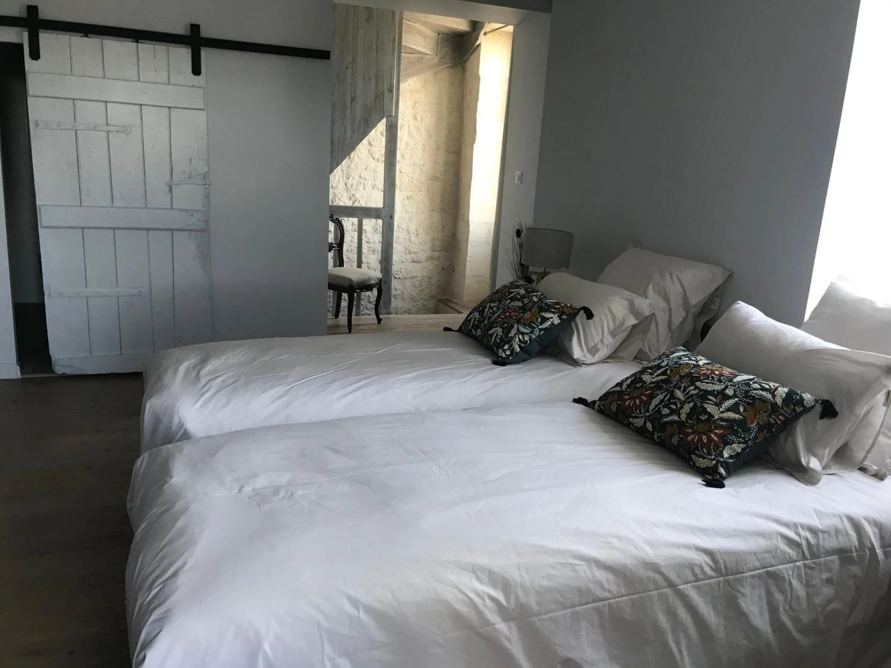 Bedroom, Bed in Logis de Pierre Levée