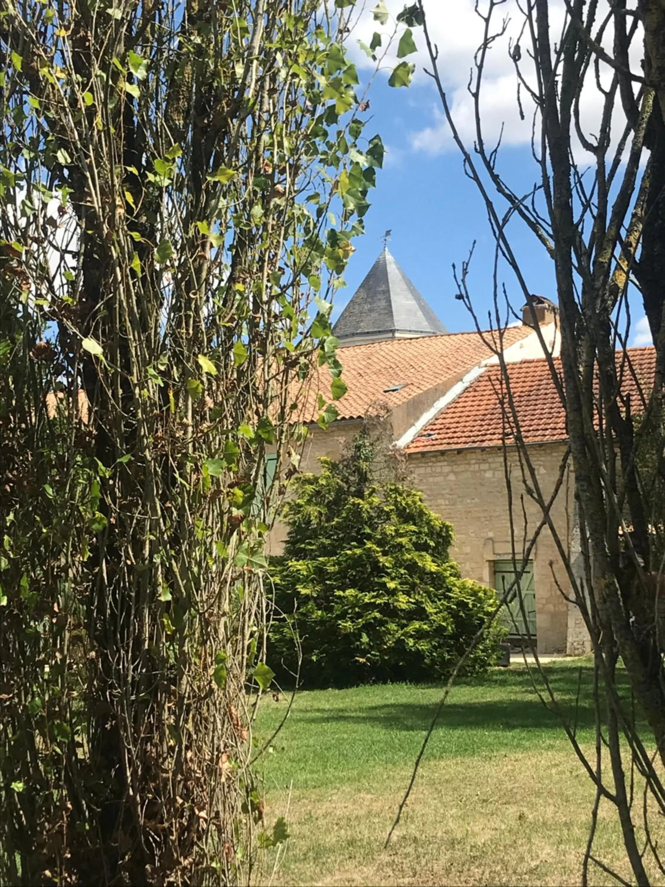 Garden in Logis de Pierre Levée