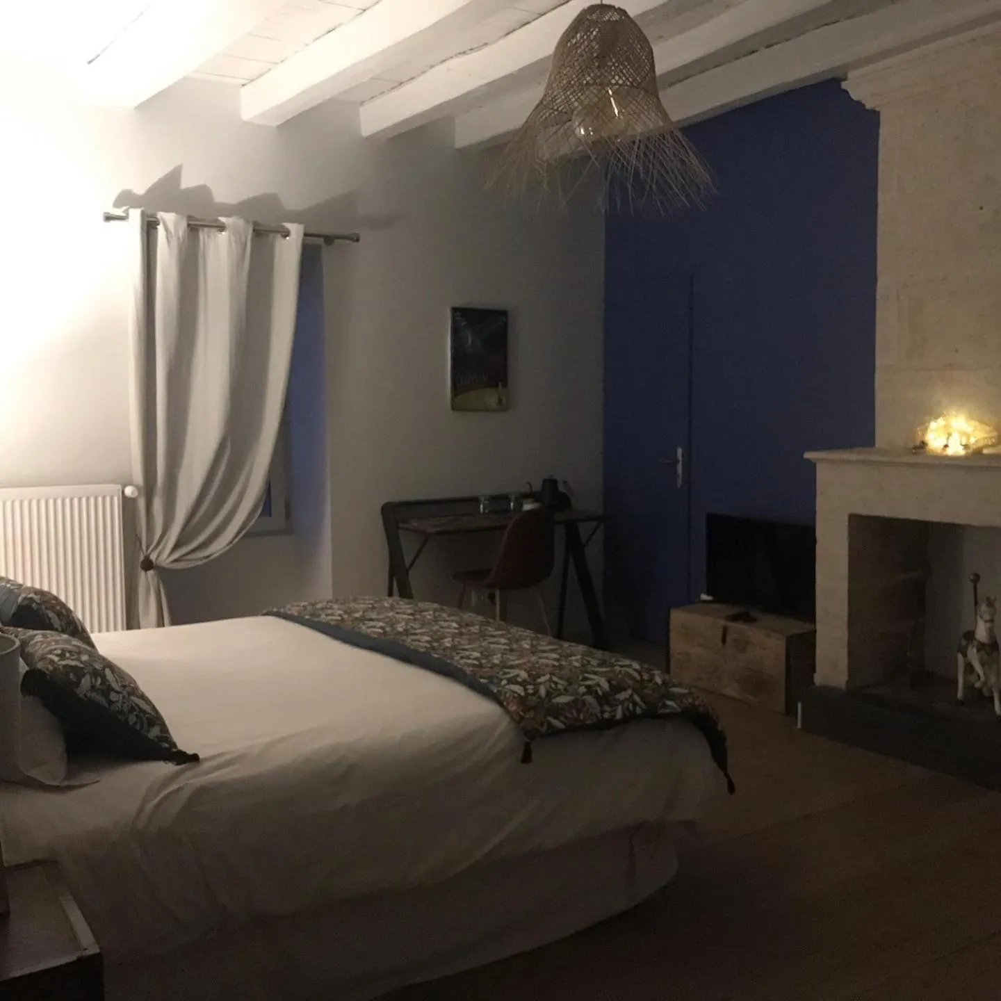 Bedroom, Bed in Logis de Pierre Levée