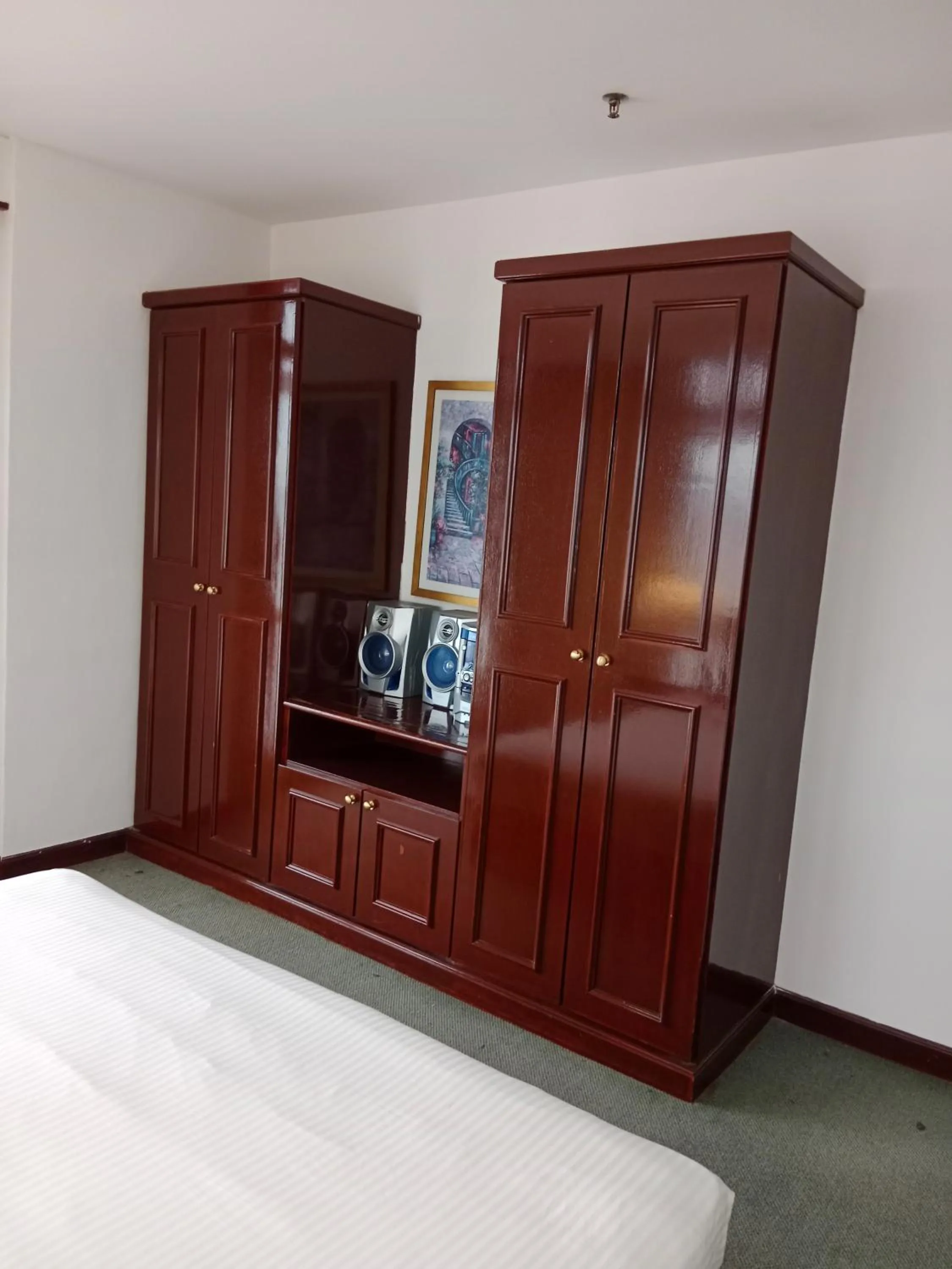 wardrobe in KL Universal Suites at Times Square