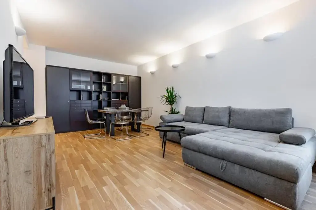 Charming Apartment with Balcony, Close to Stephansdom Cathedral Charming Apartment with Balcony, Close to Stephansdom Cathedral