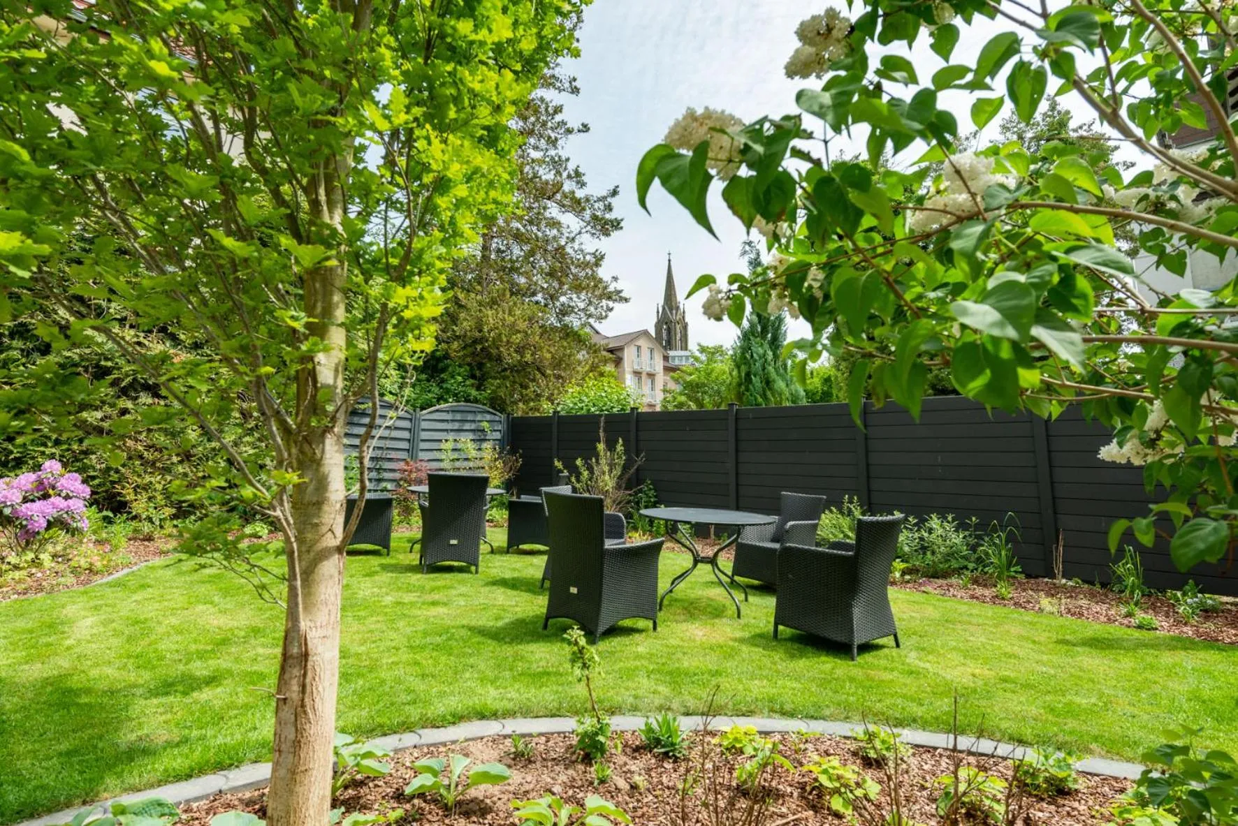 Garden in Goethe Hotel
