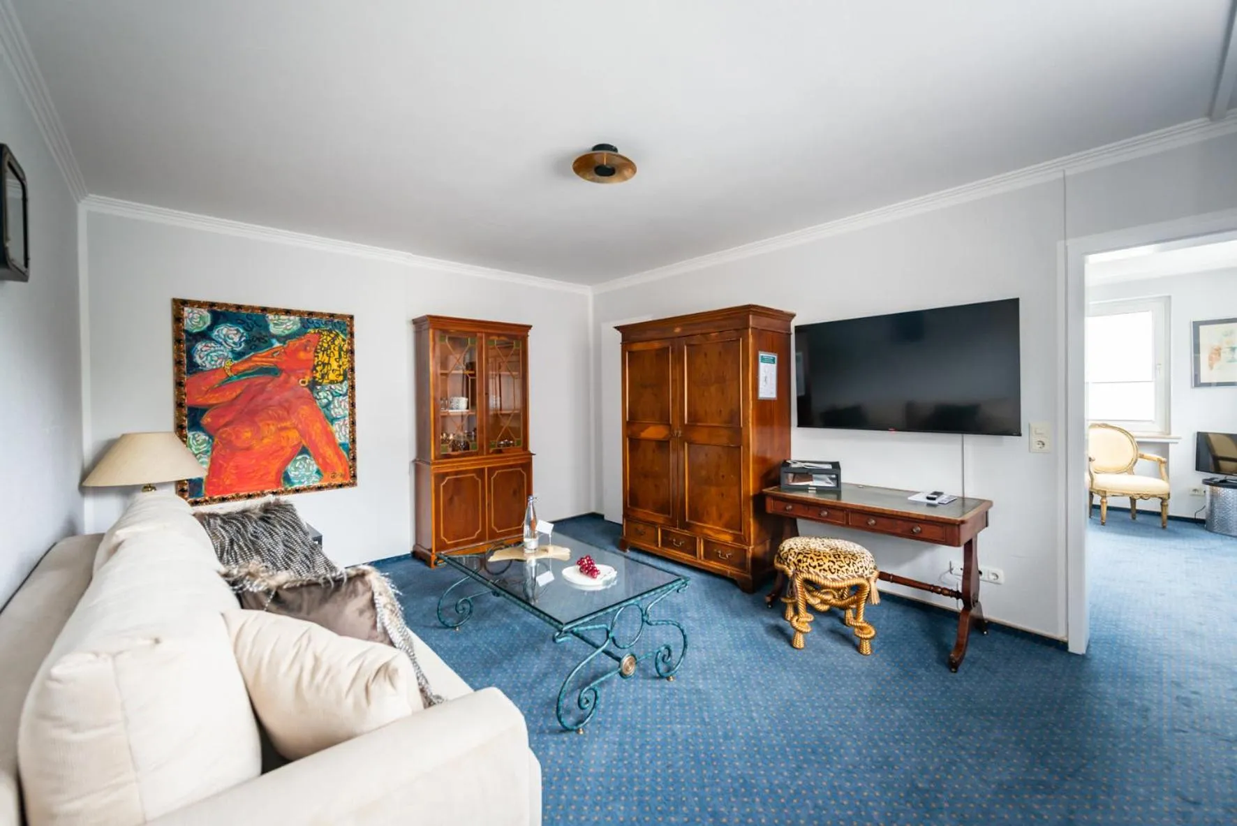 TV and multimedia in Goethe Hotel