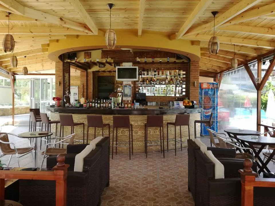 Property building in Daphne Studios