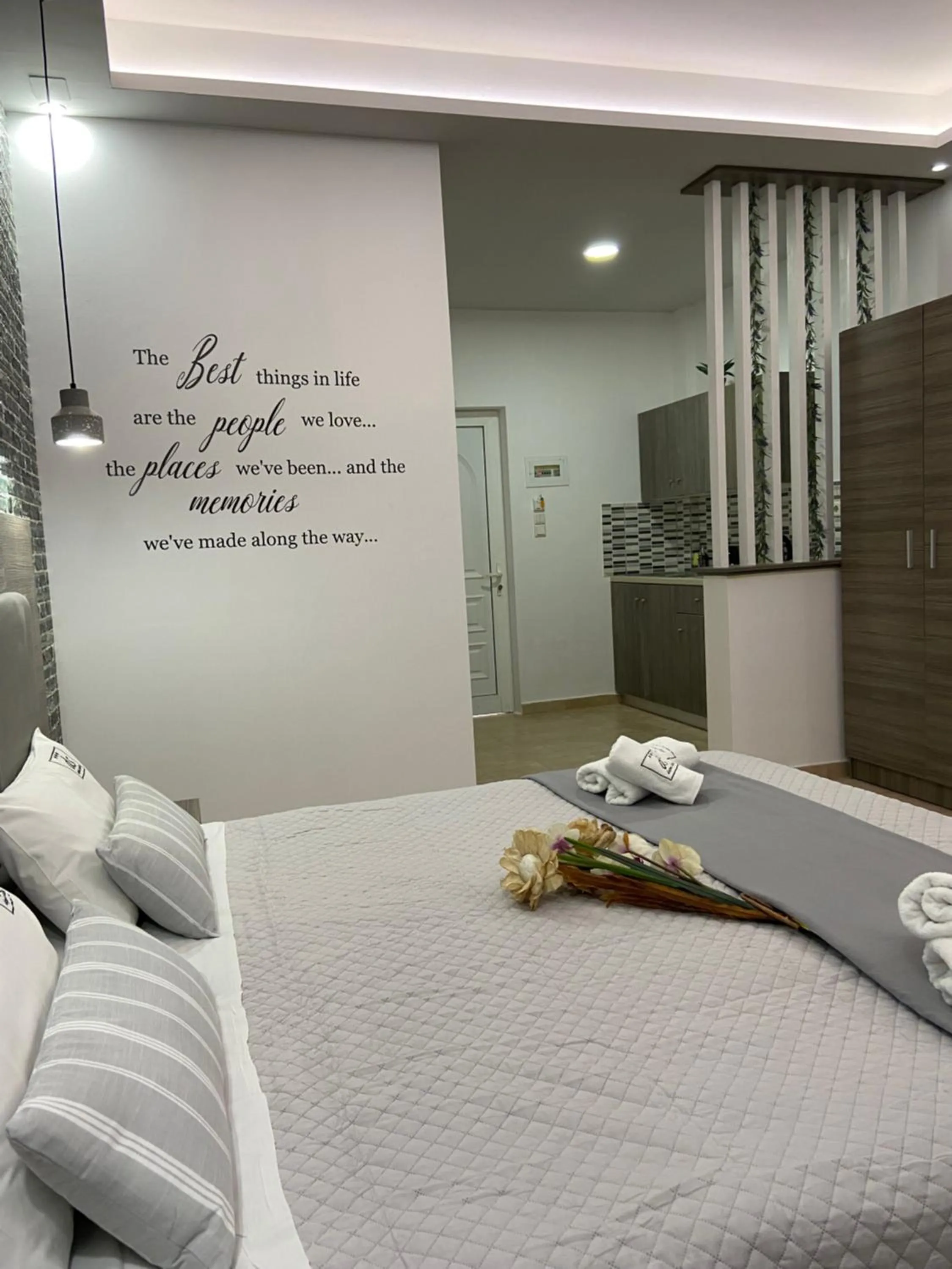 Bed in Daphne Studios