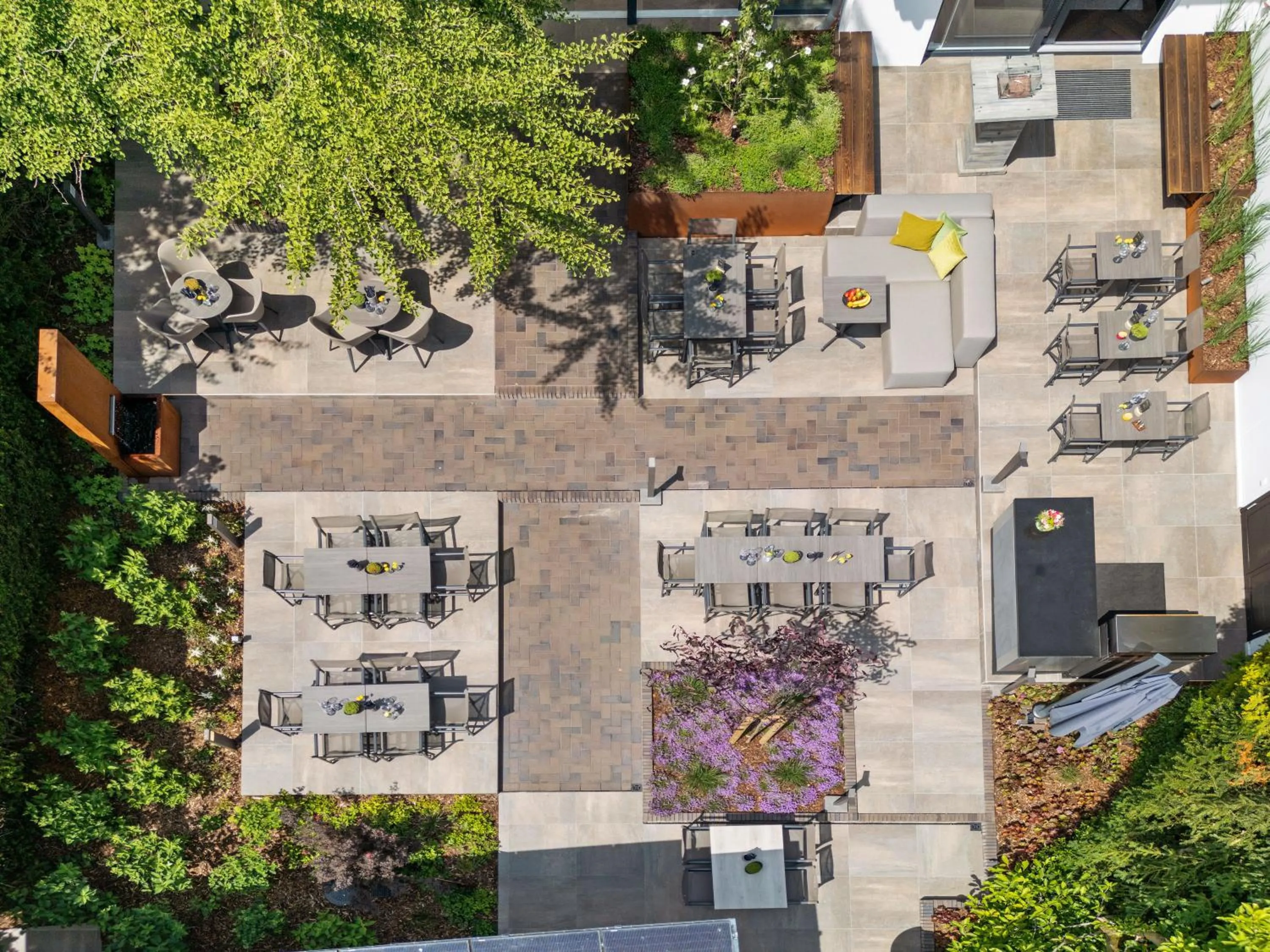 Property building in Hotel Tiek Superior