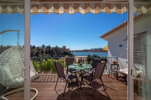 Front line townhouse Face la mer in Ferragudo luxury sea views