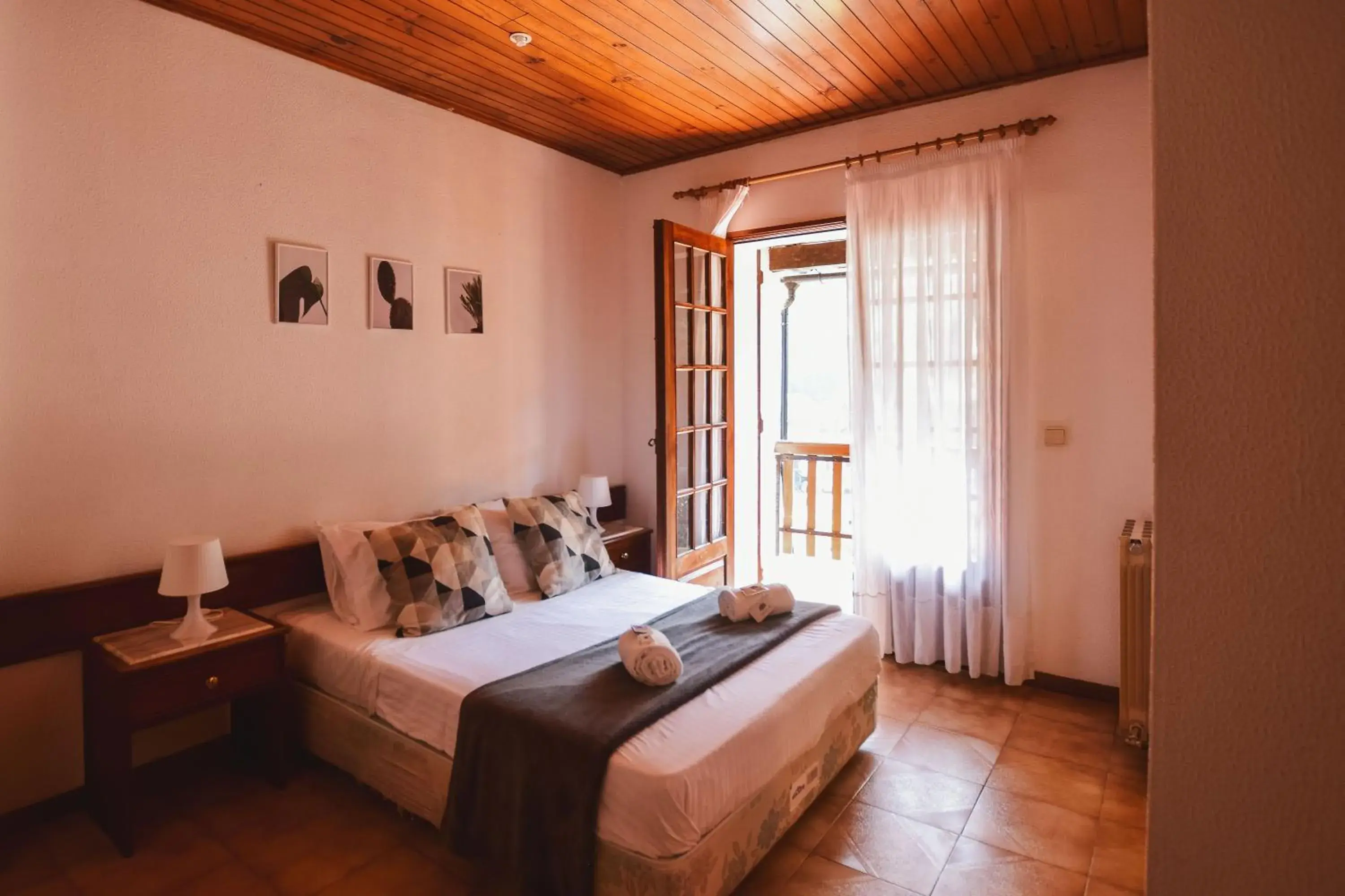 Triple Room with Mountain View in Nations Gerês - Bed & Breakfast Triple Room with Mountain View in Nations Gerês - Bed & Breakfast