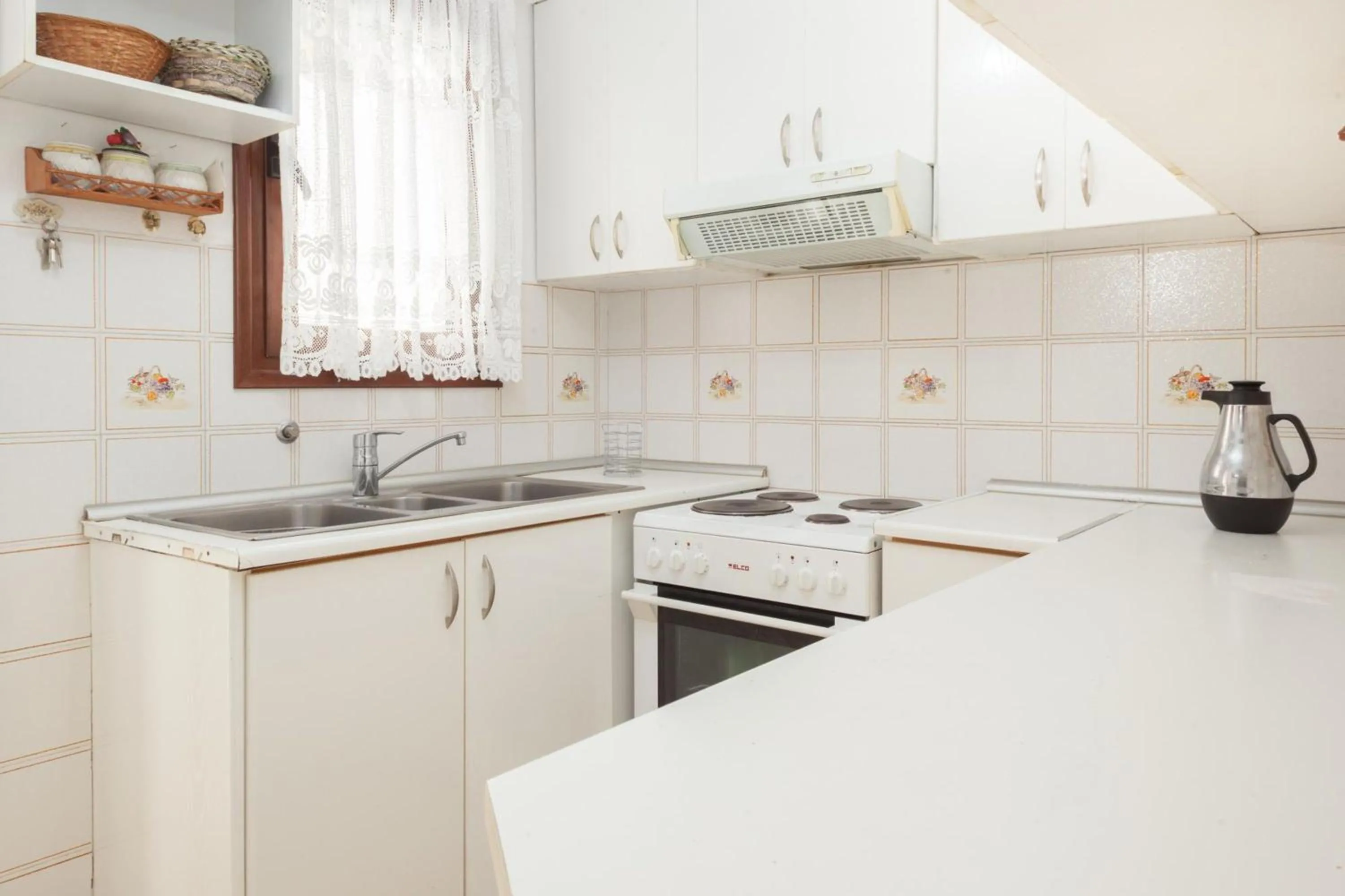 Kitchen or kitchenette in Afissos Seaside Cottage