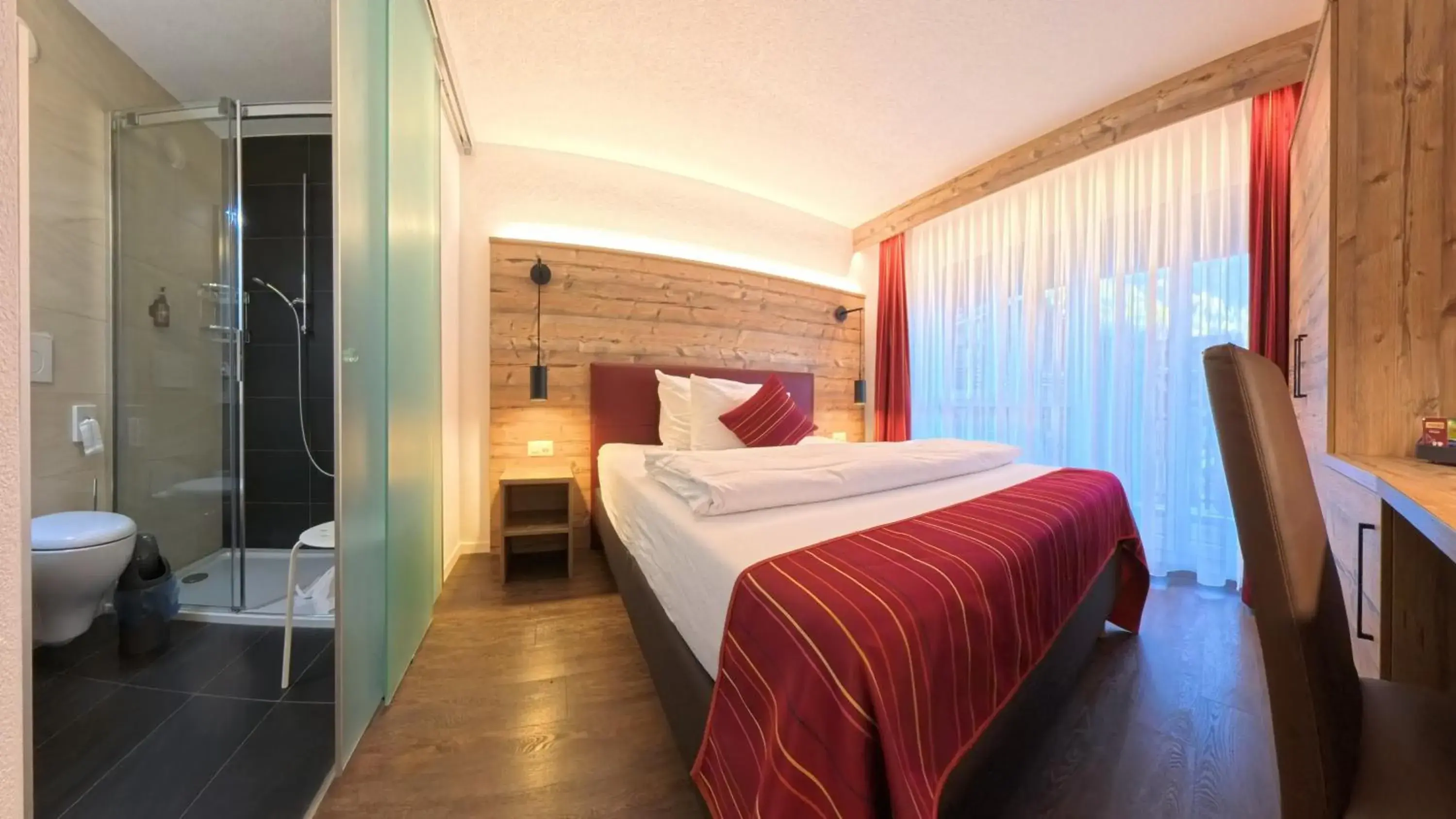 Photo of the whole room, Bed in Therme 51° Hotel Physio & Spa Photo of the whole room, Bed in Therme 51° Hotel Physio & Spa