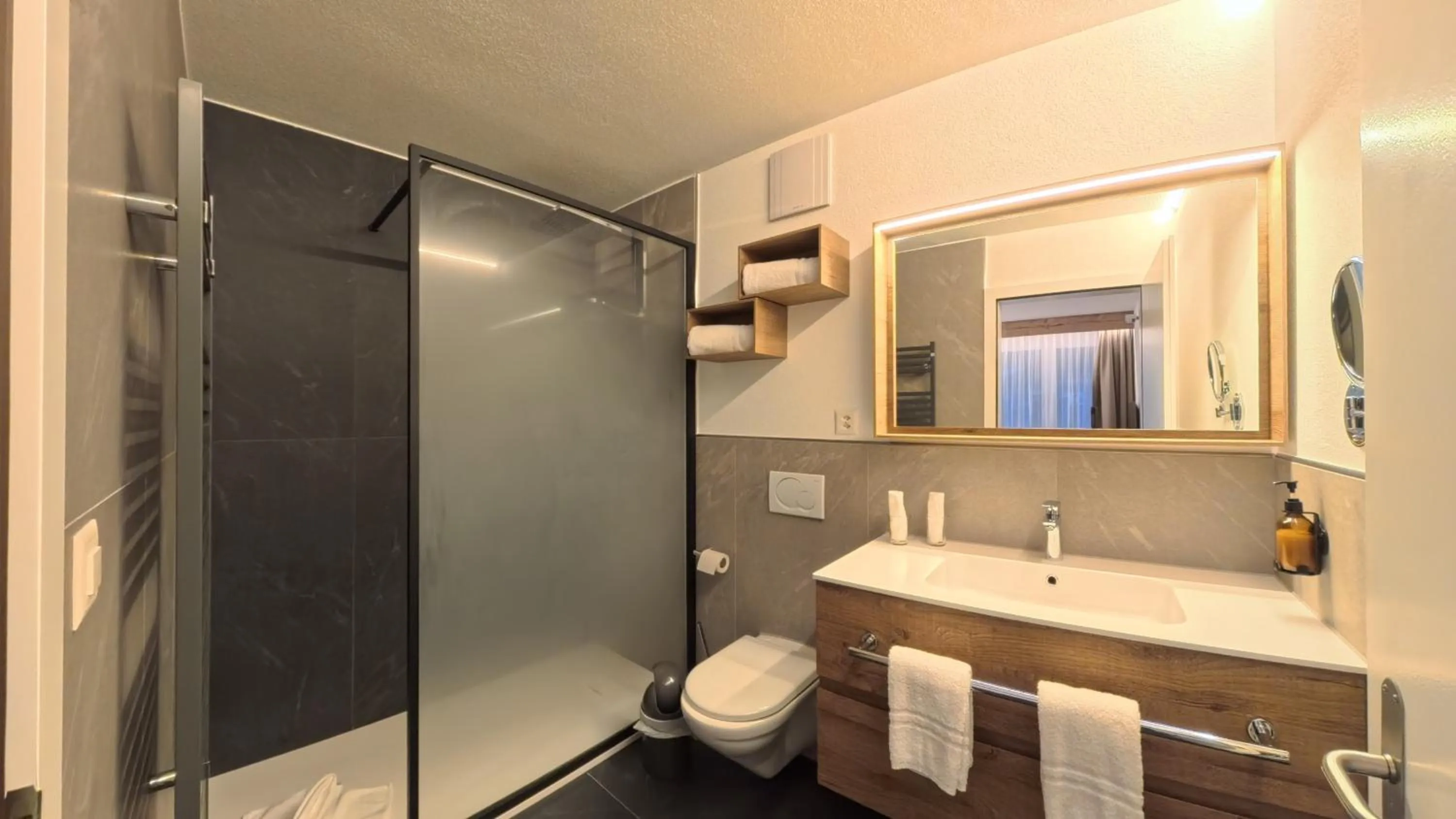 Bathroom in Therme 51° Hotel Physio & Spa