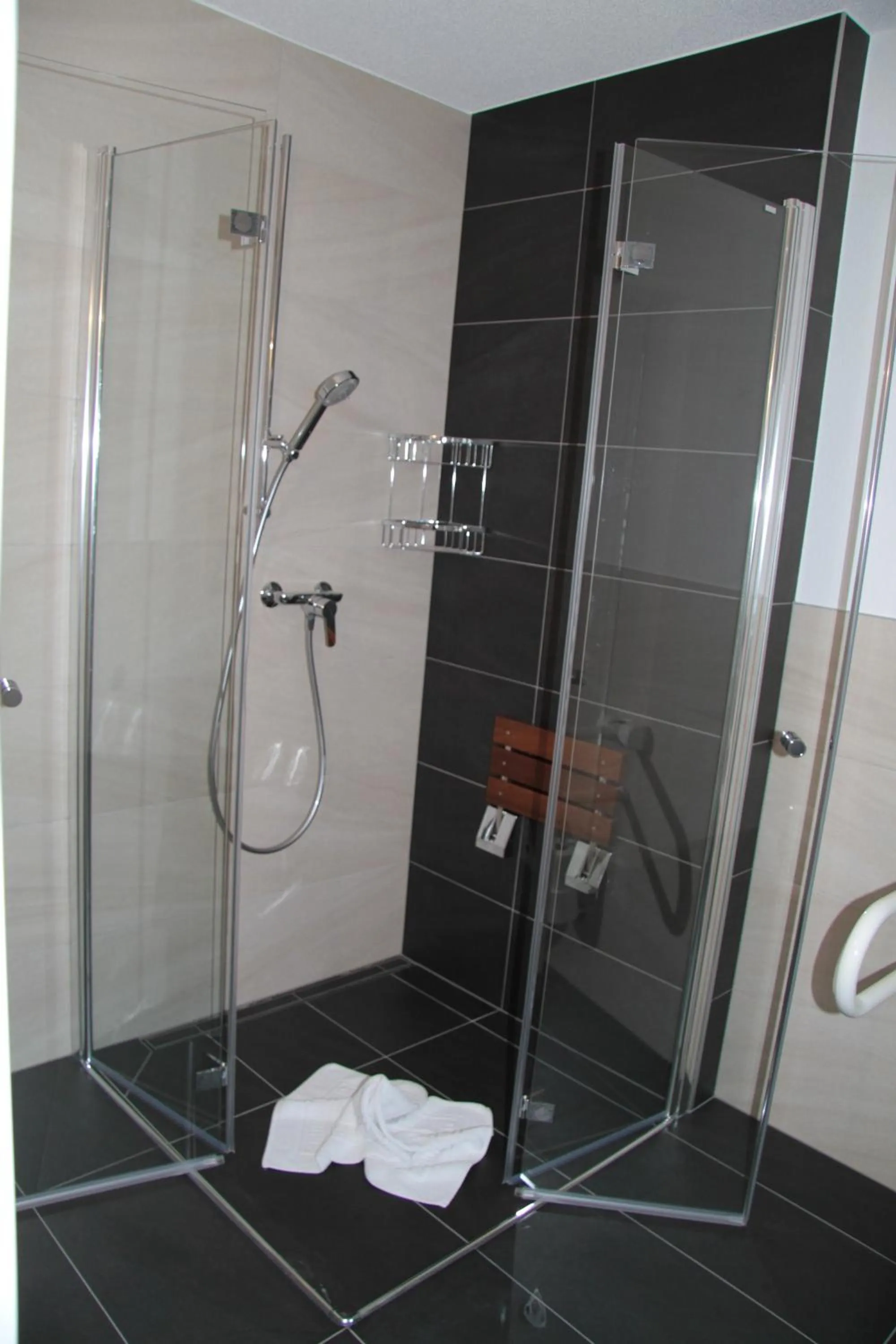 Bathroom in Therme 51° Hotel Physio & Spa