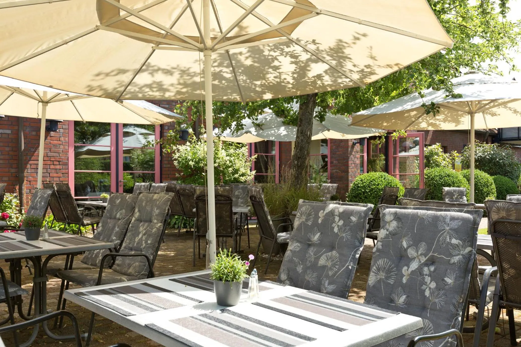 Restaurant/places to eat in Hotel ARTE Schwerin