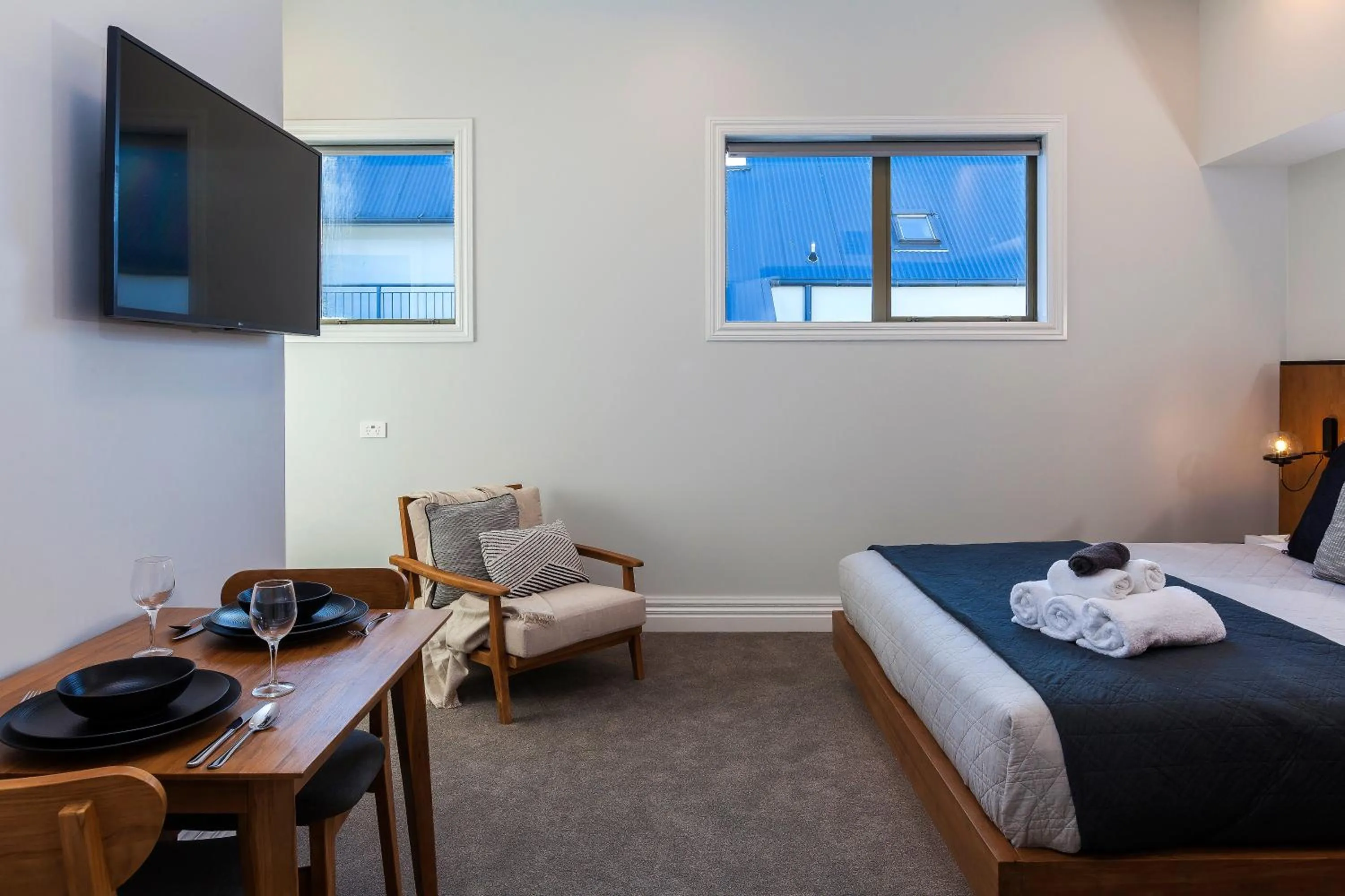 Photo of the whole room, Bed in The Parque