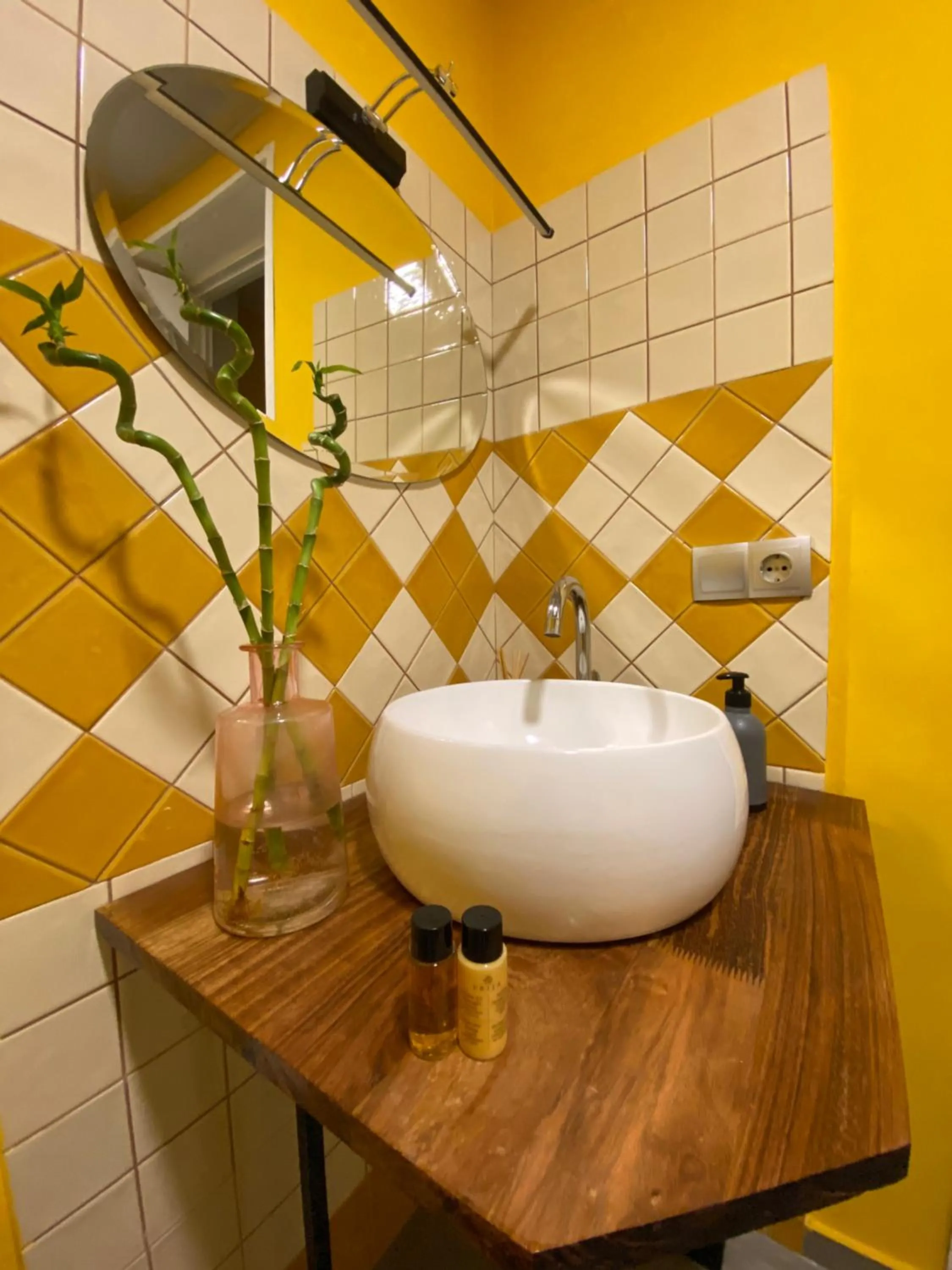 Bathroom in Hestia - Hotel, Wine and View