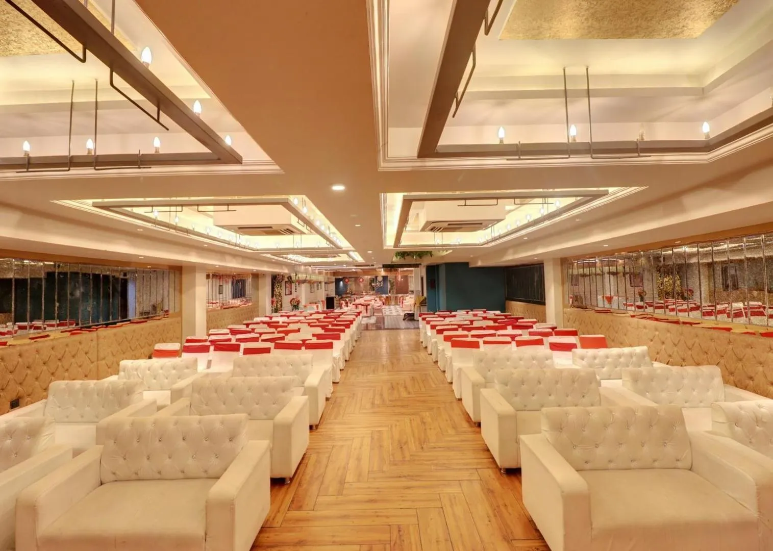 Banquet/Function facilities in Hotel Mystic Falls