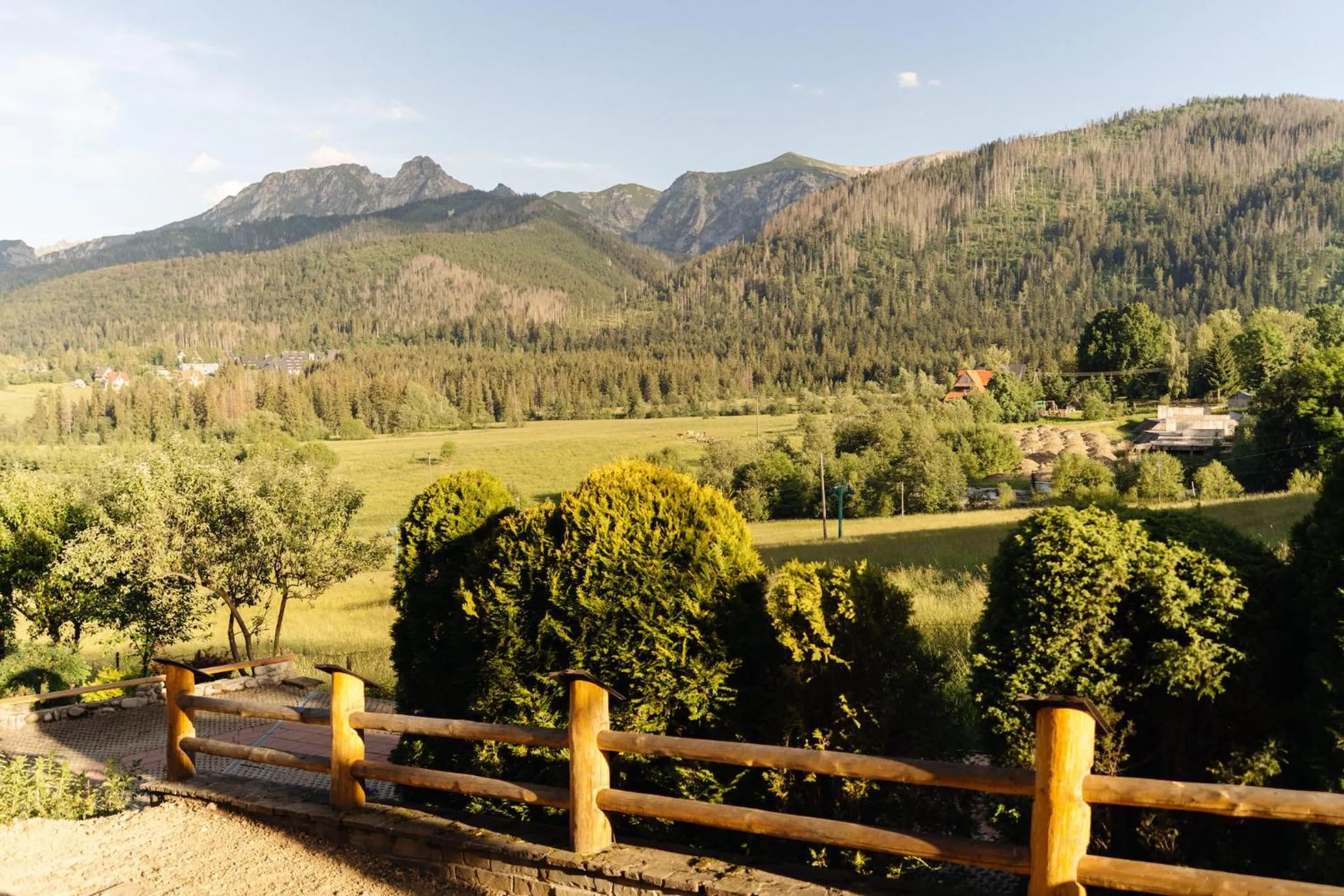 Natural landscape in Podhalańskie Tarasy - LoftAffair