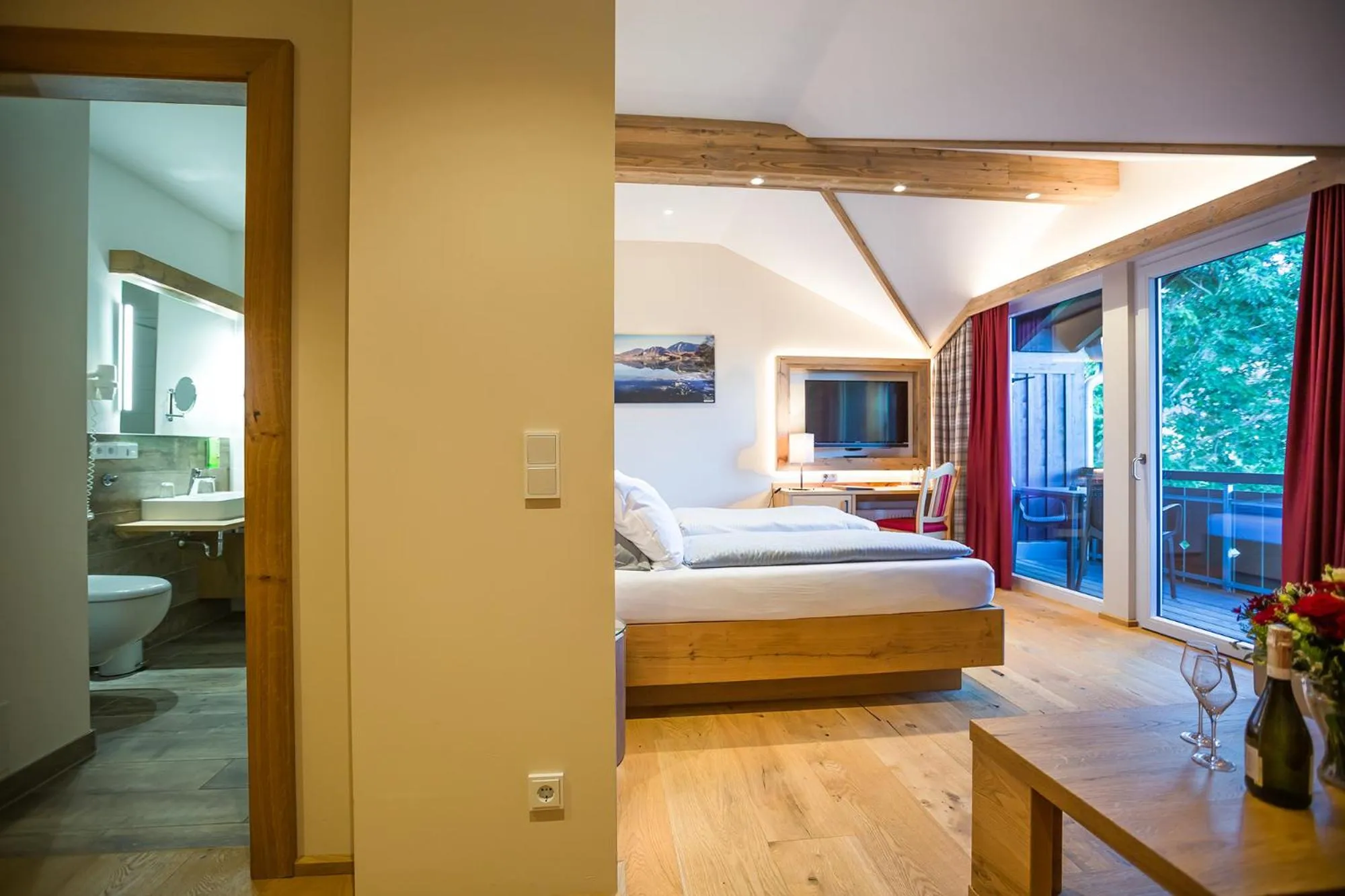 Bed in Hotel Friedenseiche