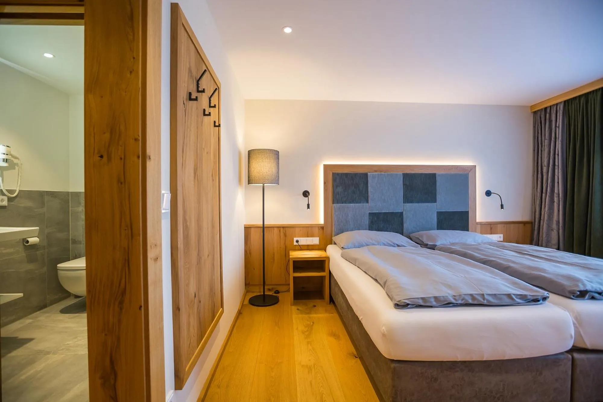 Bed in Hotel Friedenseiche