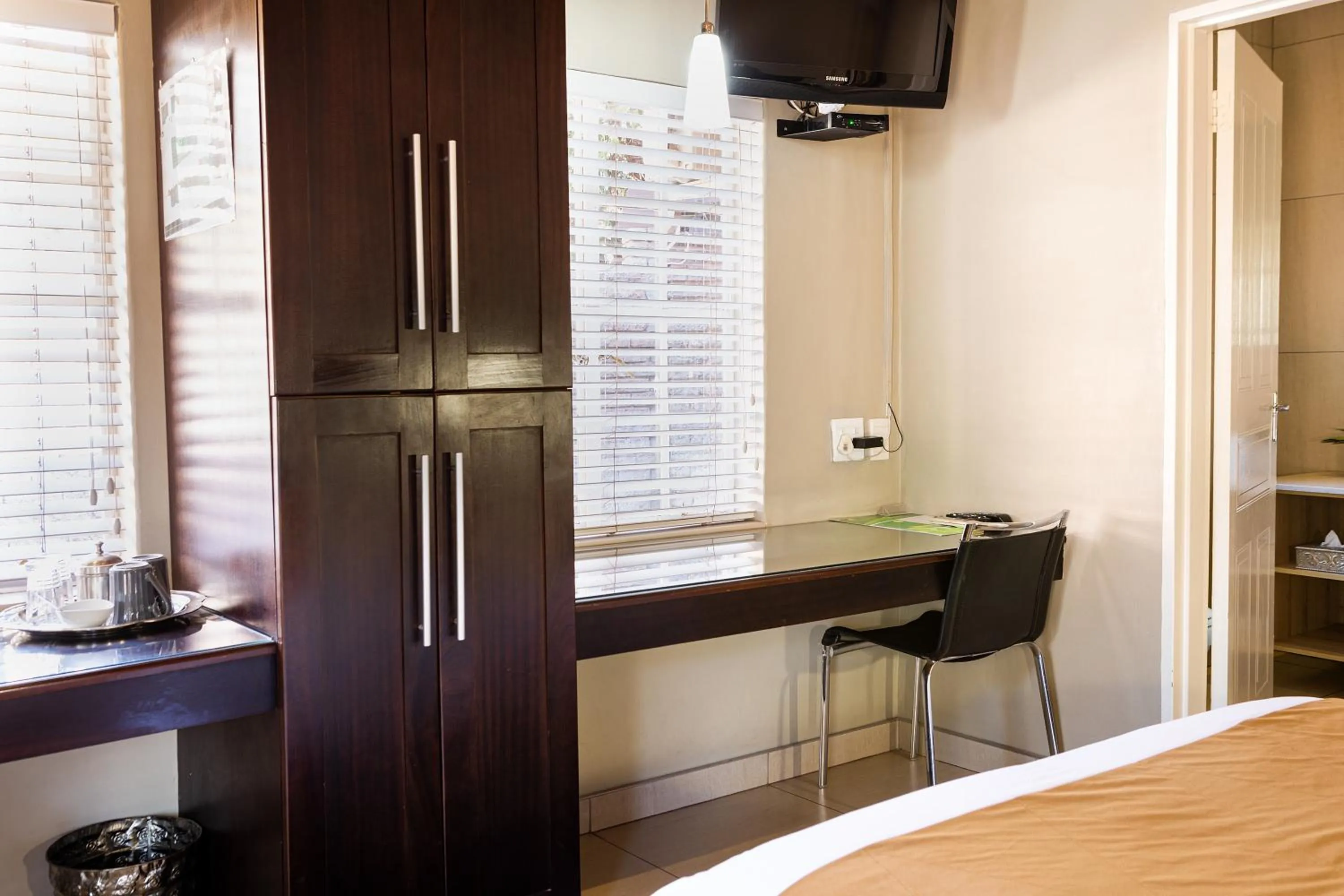 Kitchen or kitchenette in Kathu Gamagara Lodge